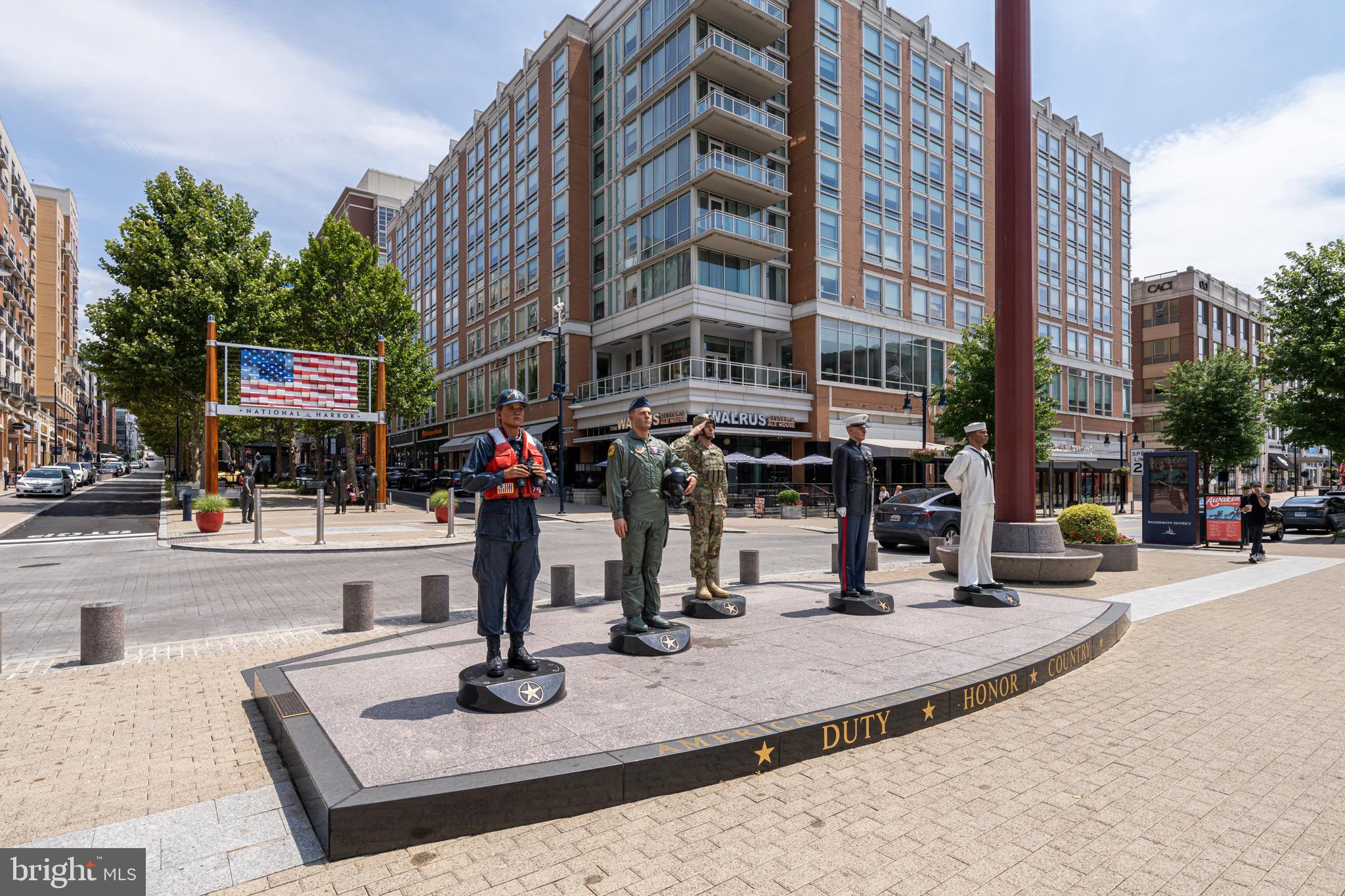 BROOKE MANOR - Residential