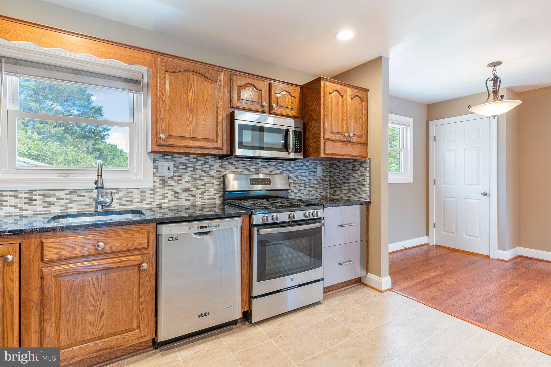 BROOKE MANOR - Residential