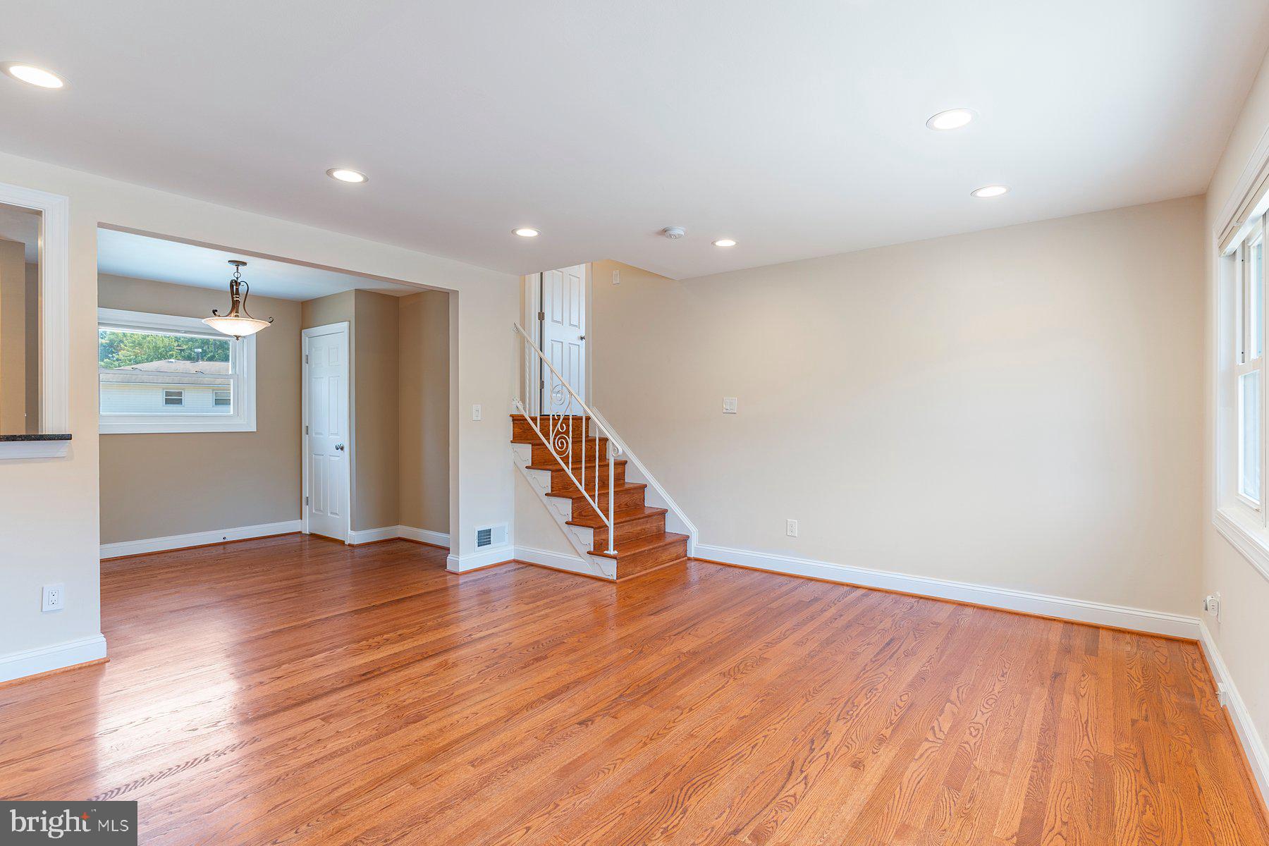 BROOKE MANOR - Residential