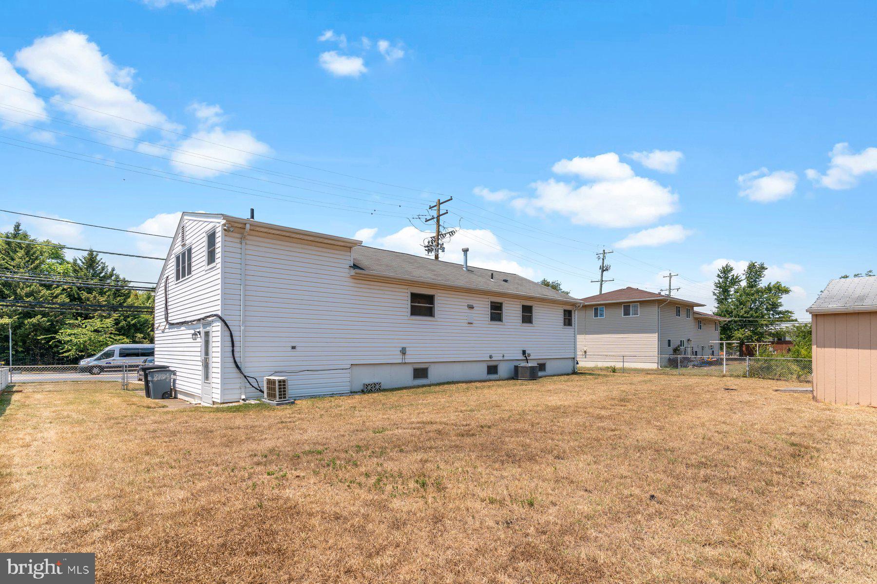 BROOKE MANOR - Residential