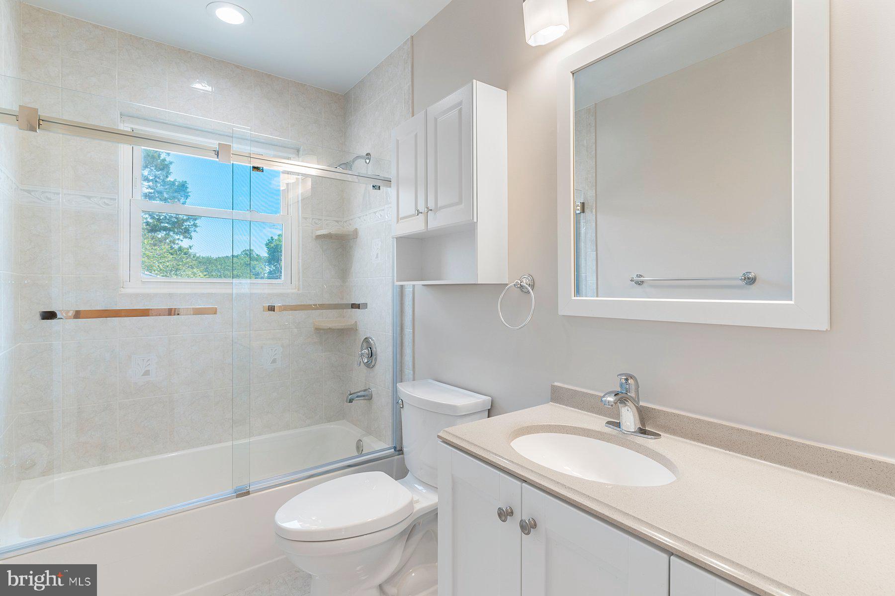 BROOKE MANOR - Residential