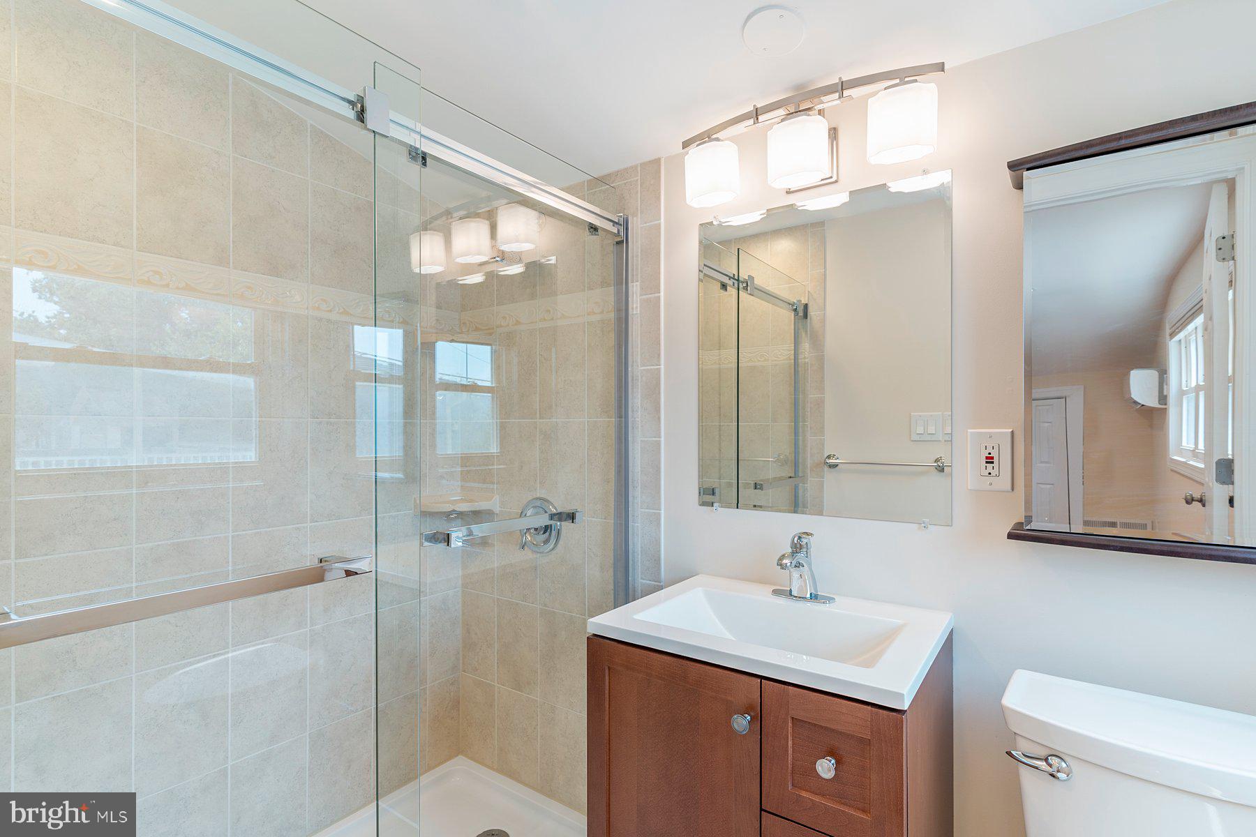 BROOKE MANOR - Residential