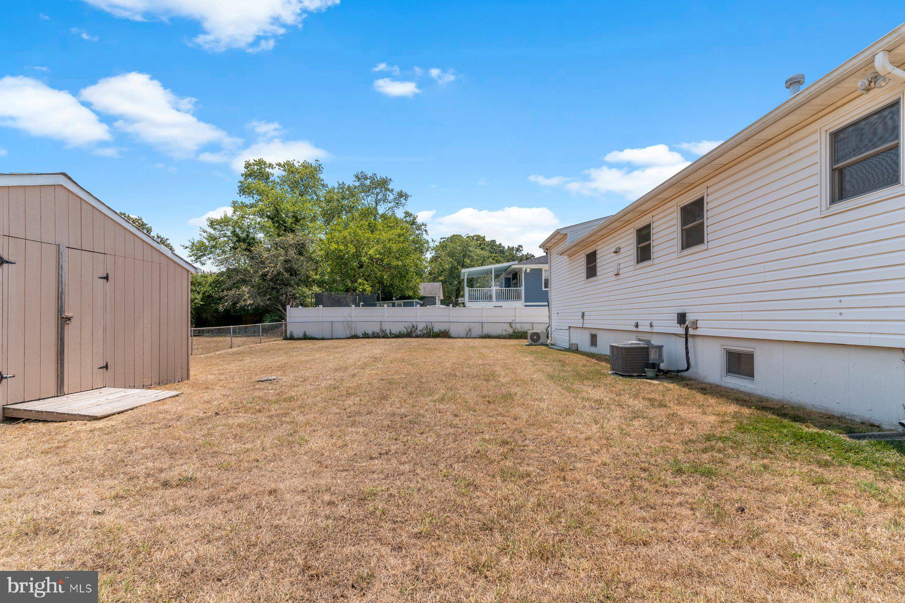 BROOKE MANOR - Residential
