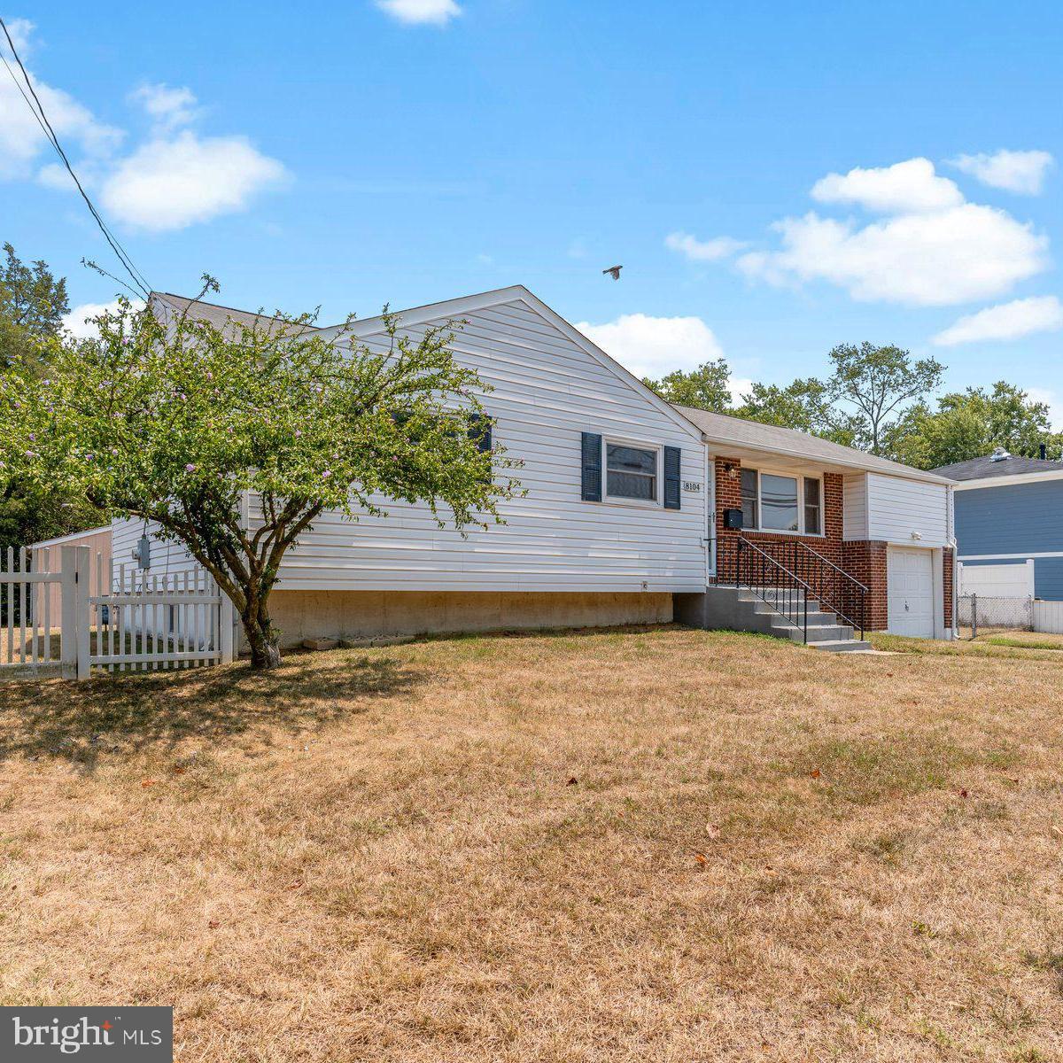 BROOKE MANOR - Residential