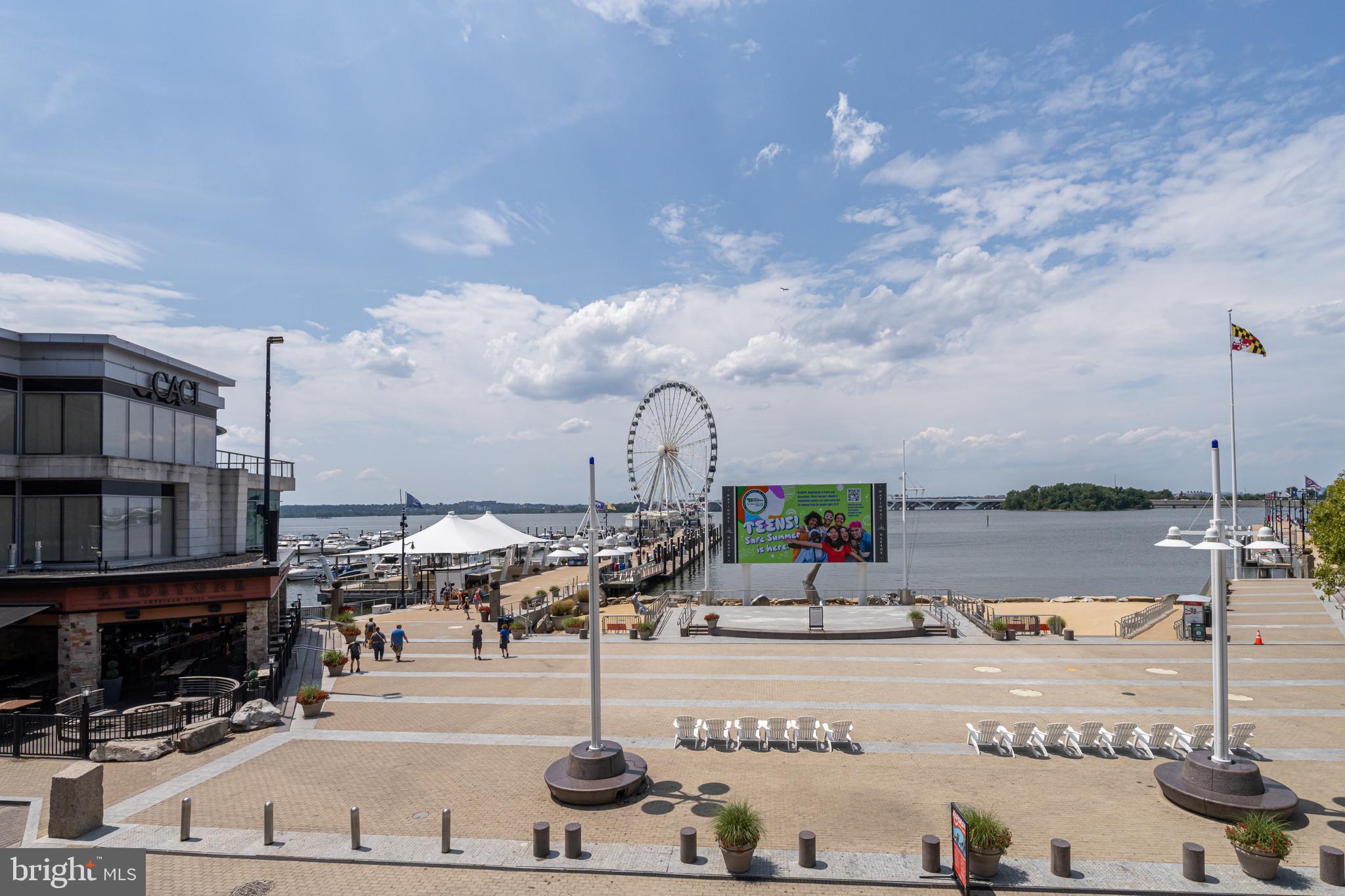 BROOKE MANOR - Residential