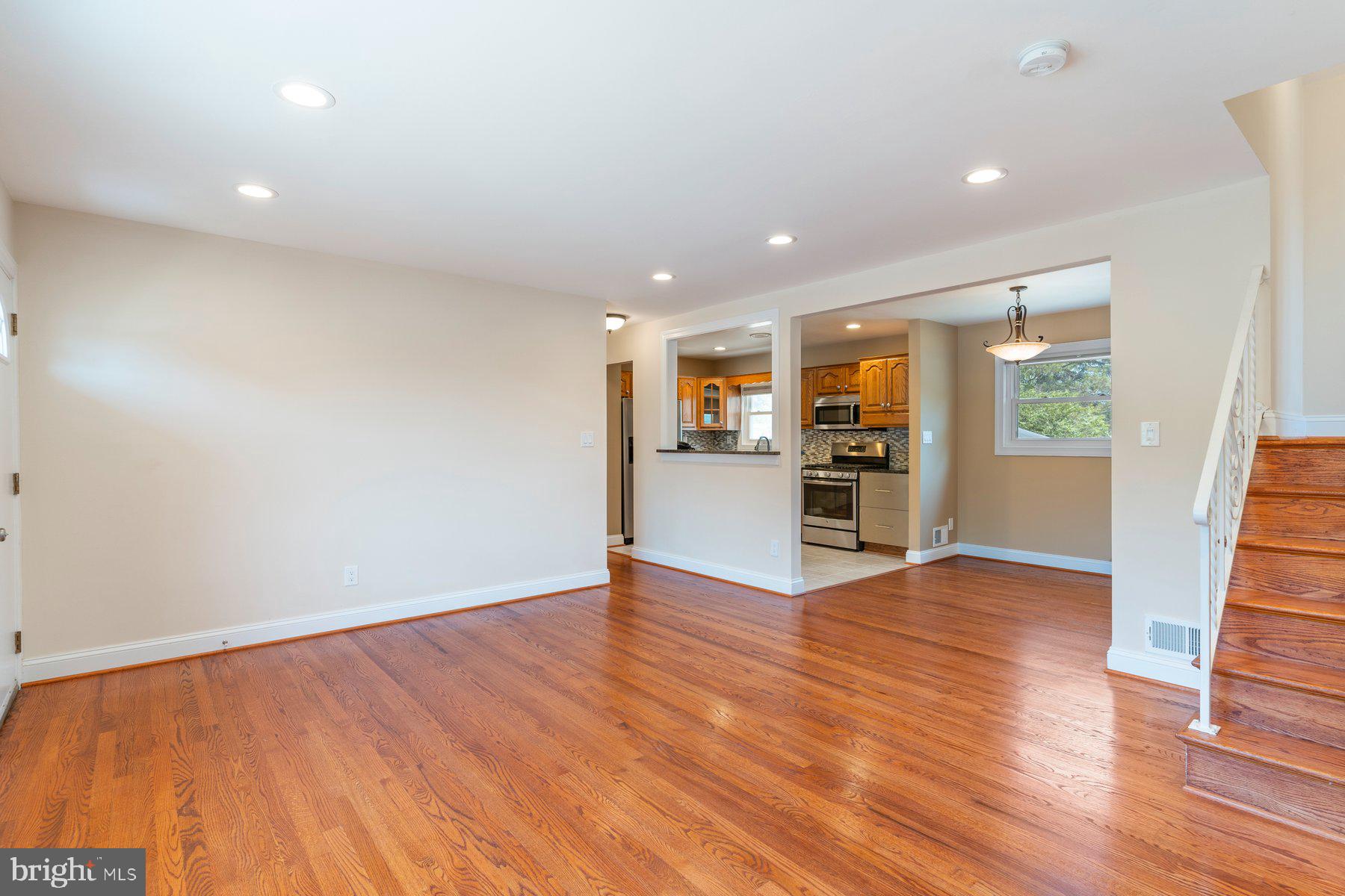 BROOKE MANOR - Residential