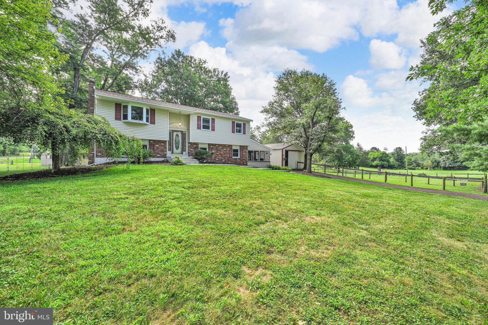 2900 THOMPSON ROAD