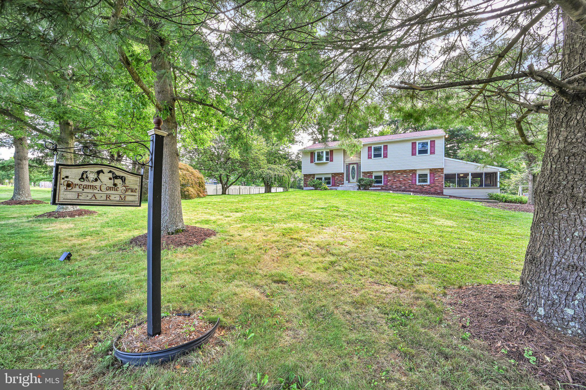 2900 THOMPSON ROAD