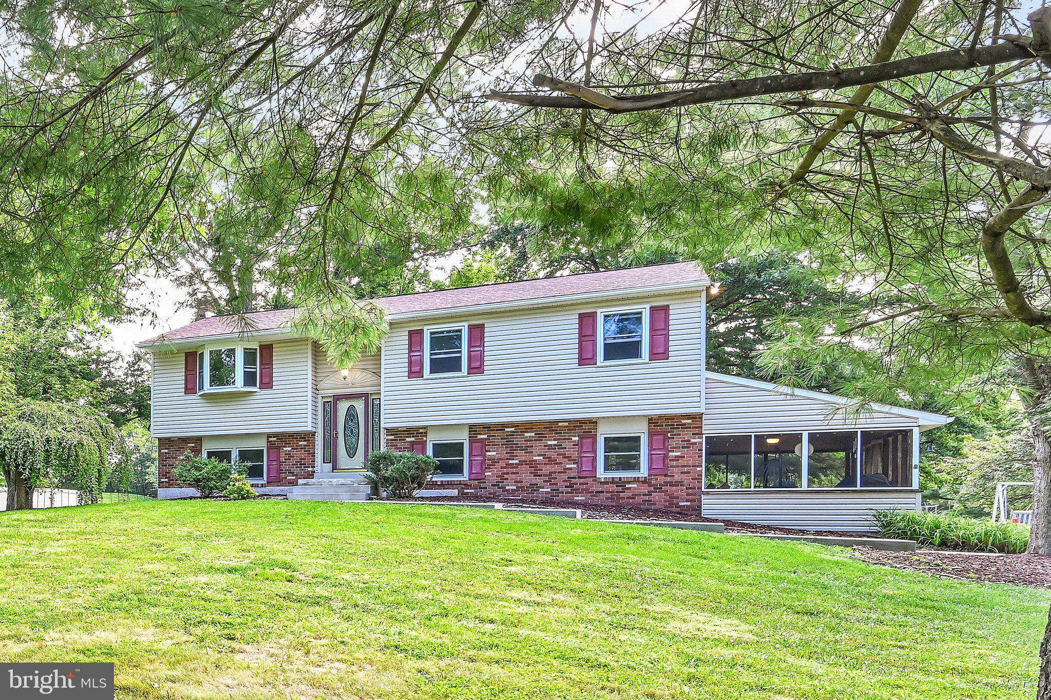 2900 THOMPSON ROAD