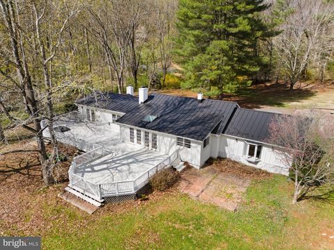 38271 LIME KILN ROAD MIDDLEBURG VA 20117