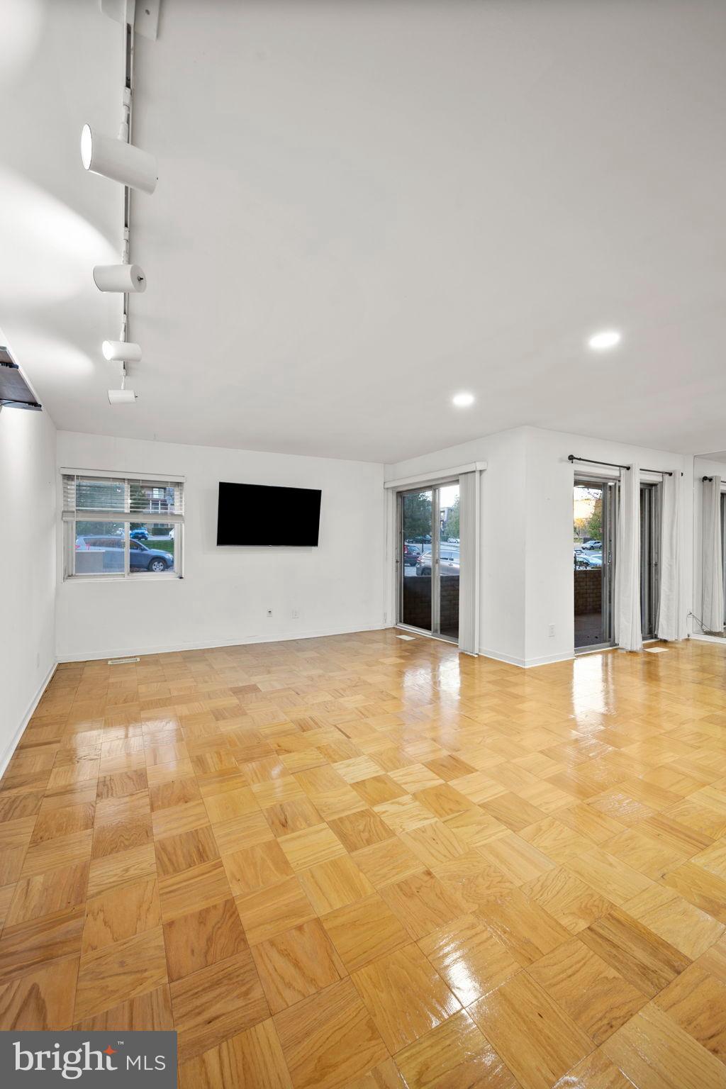 STEVENSON VILLAGE CONDO - Residential