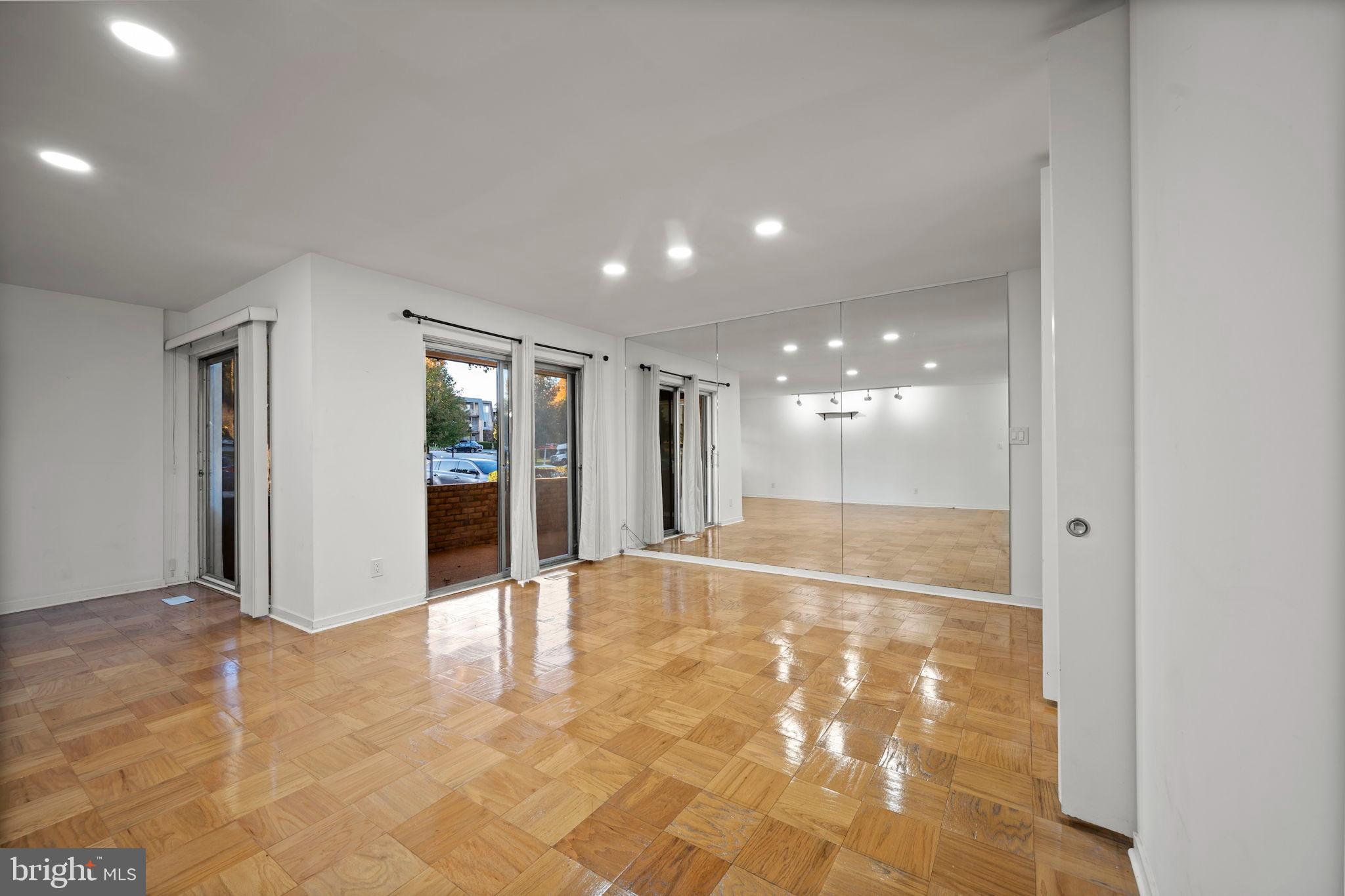 STEVENSON VILLAGE CONDO - Residential