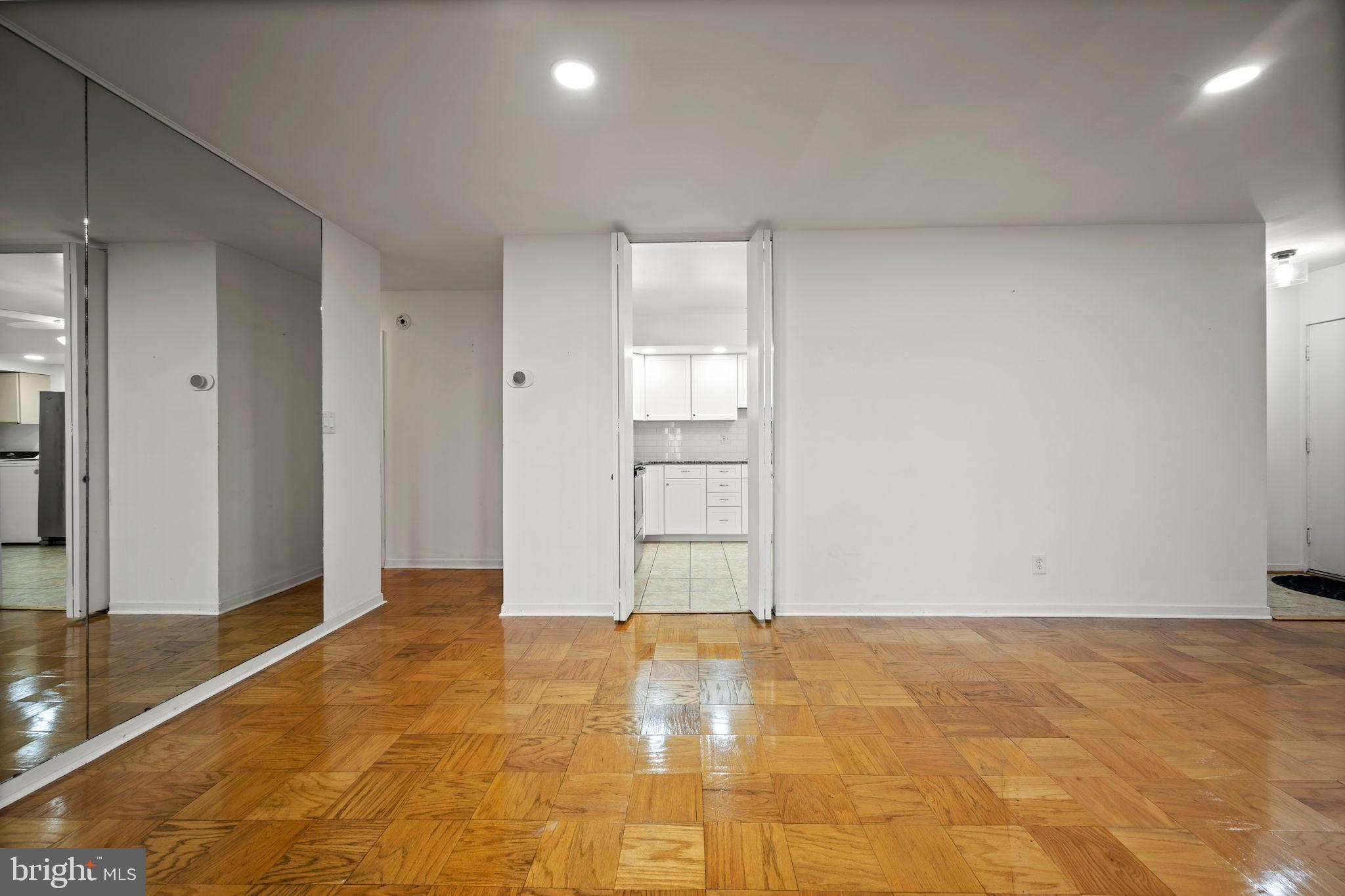 STEVENSON VILLAGE CONDO - Residential