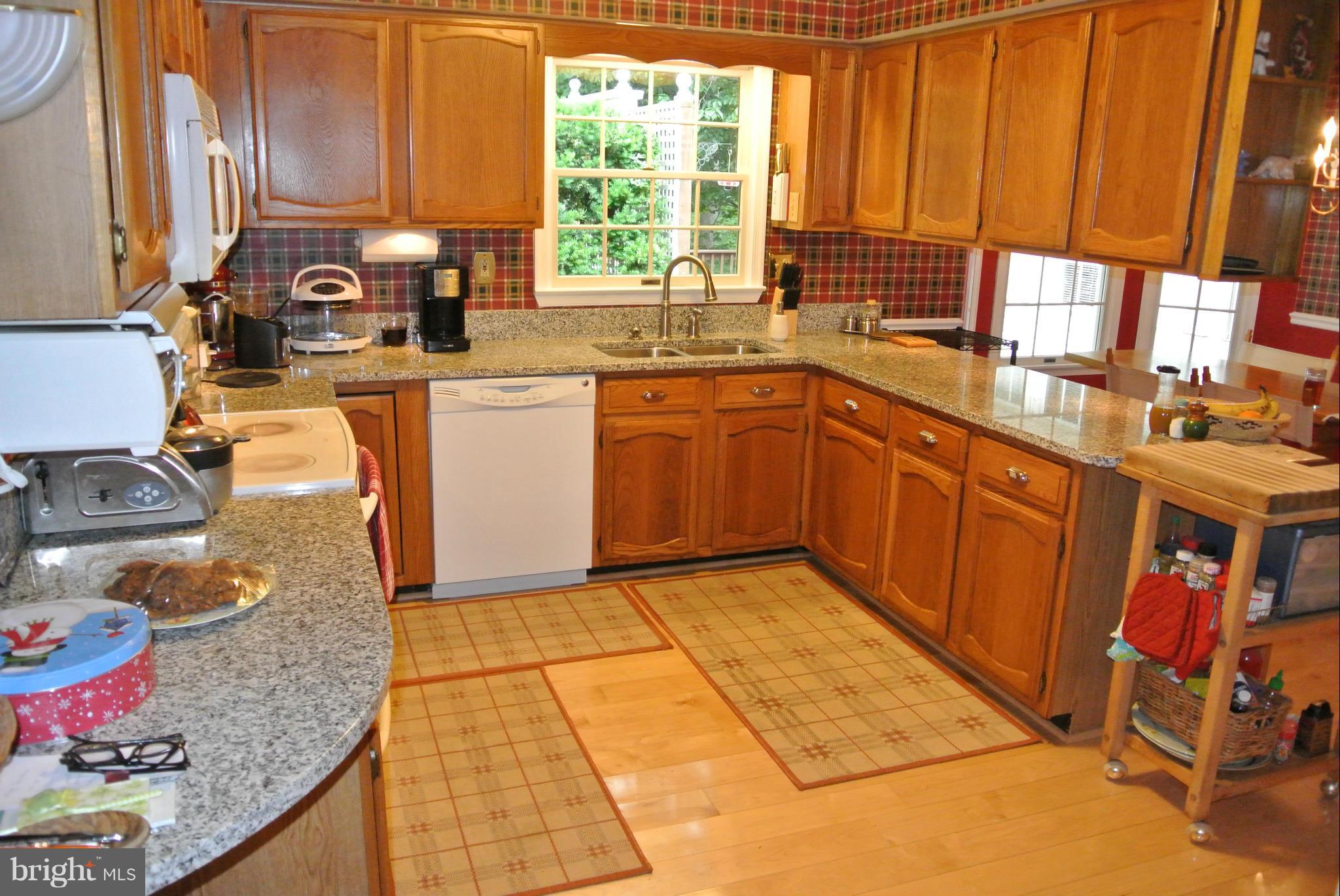 CHAPEL POINT WOODS - Residential