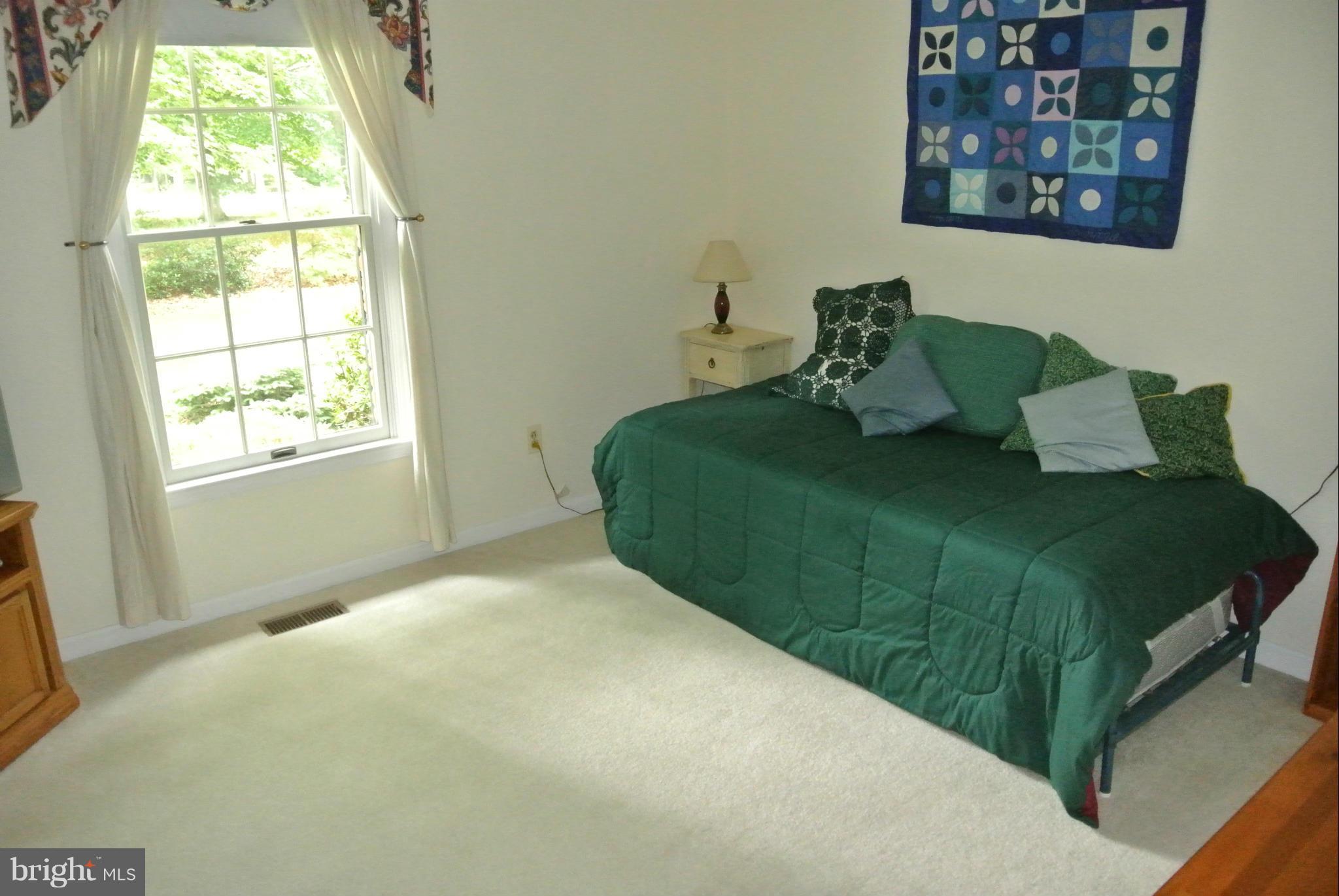 CHAPEL POINT WOODS - Residential