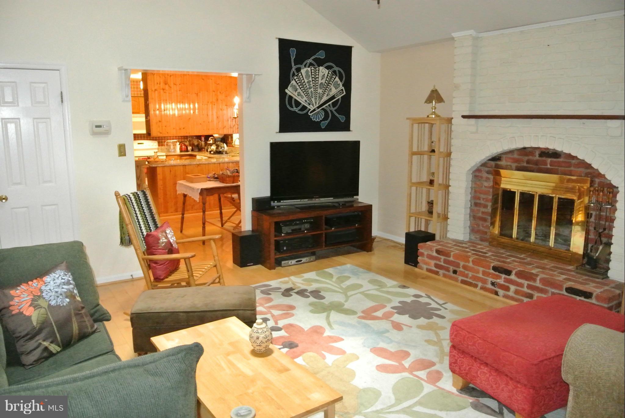 CHAPEL POINT WOODS - Residential