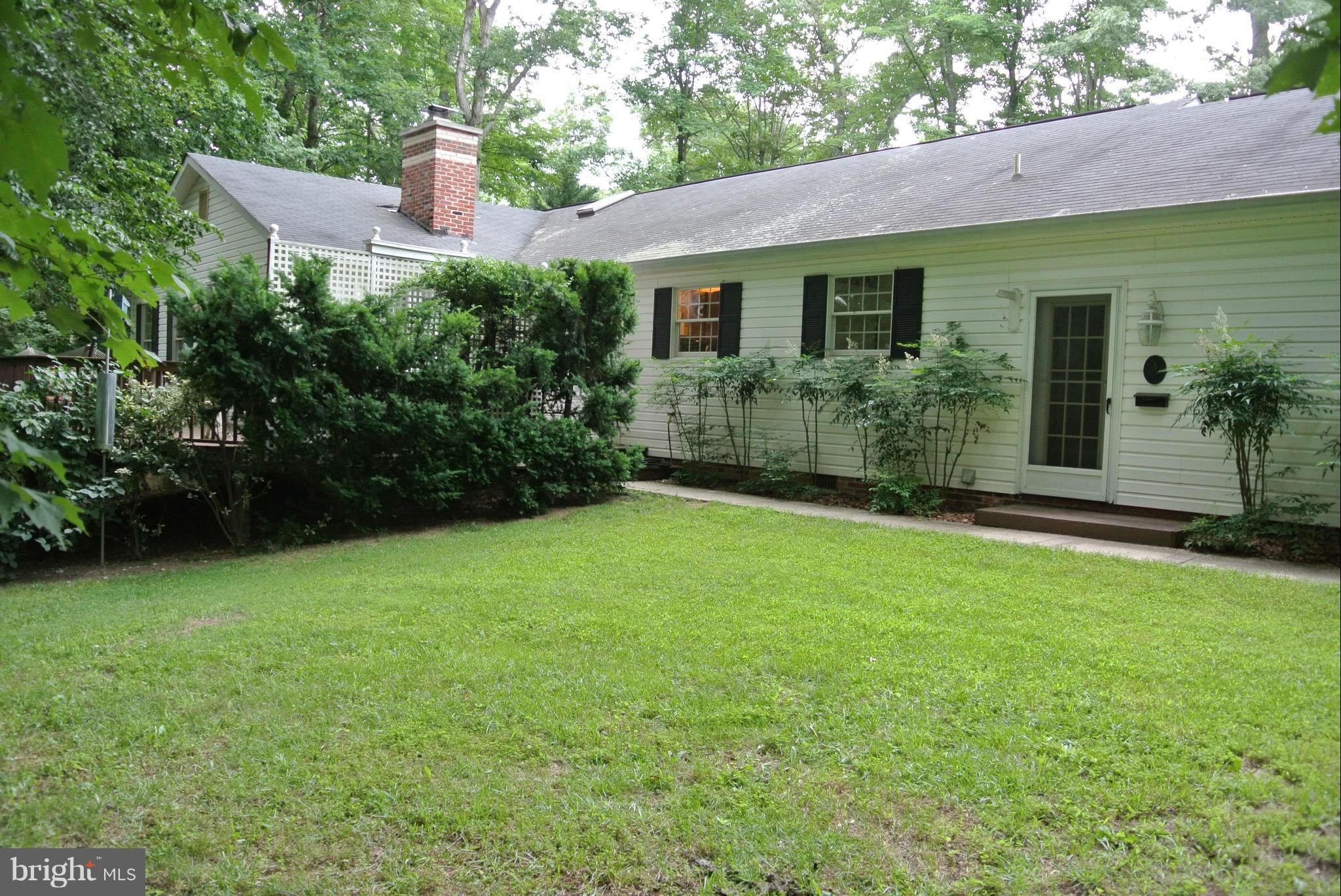 CHAPEL POINT WOODS - Residential