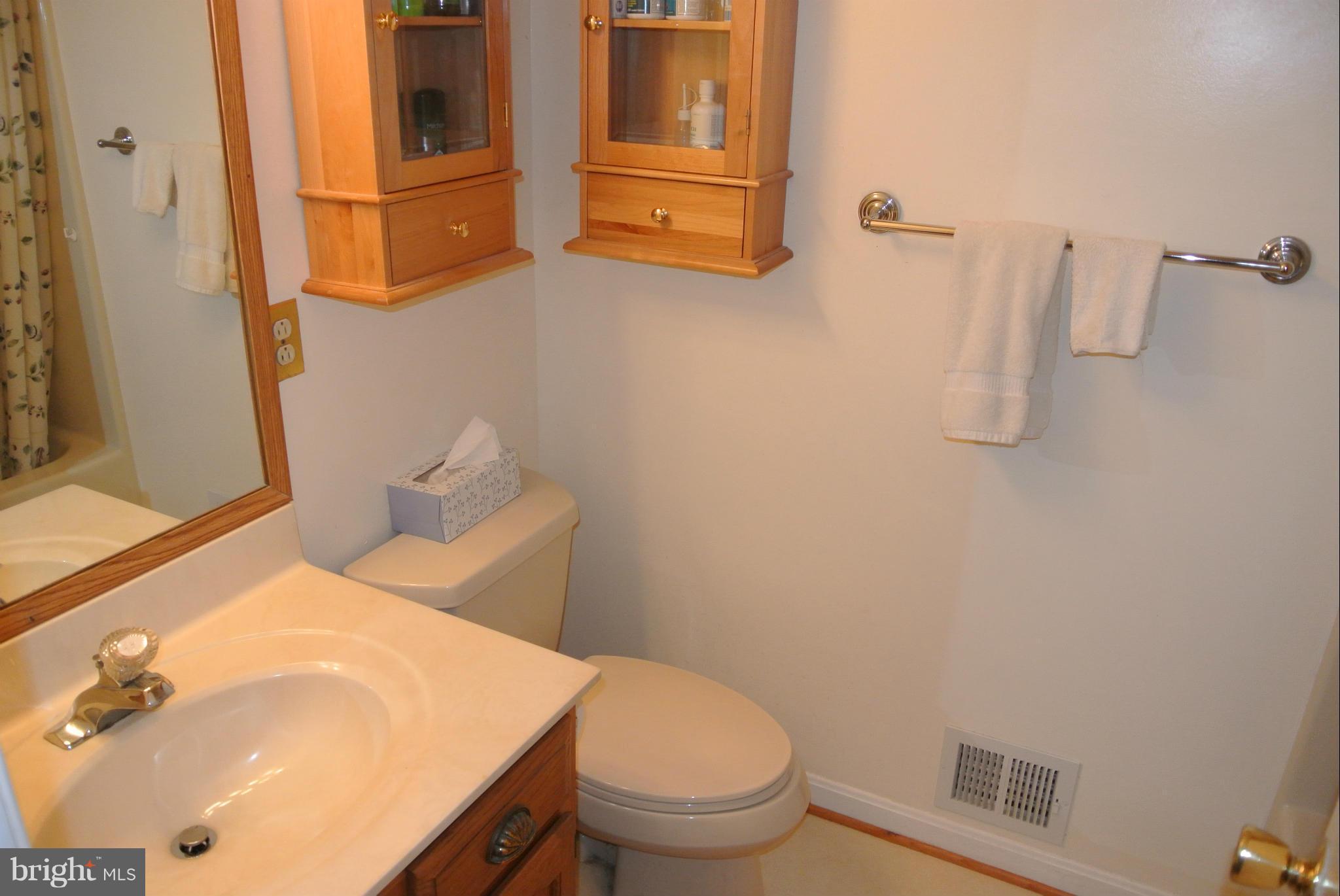 CHAPEL POINT WOODS - Residential