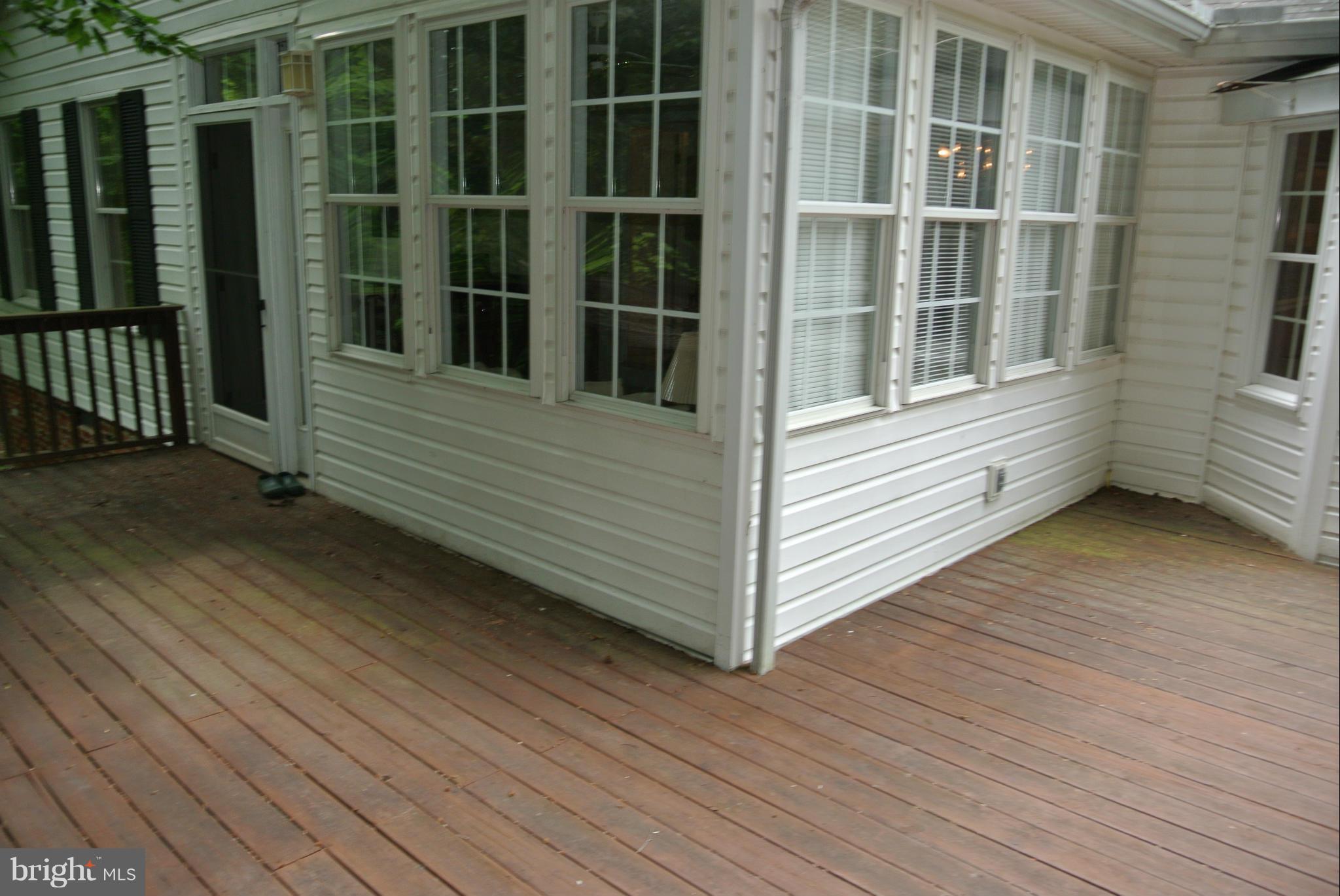 CHAPEL POINT WOODS - Residential