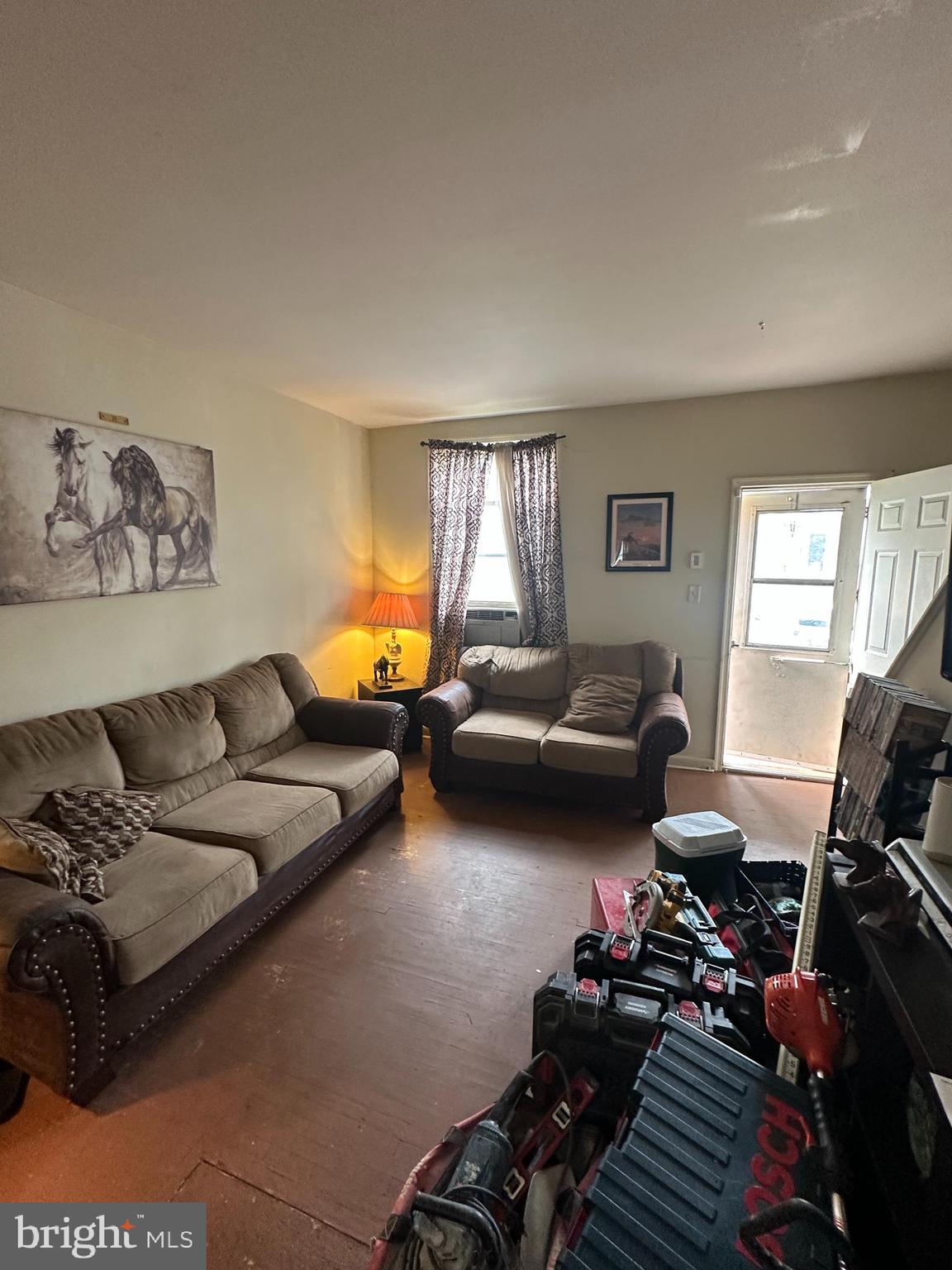 3518 ESTHER PLACE