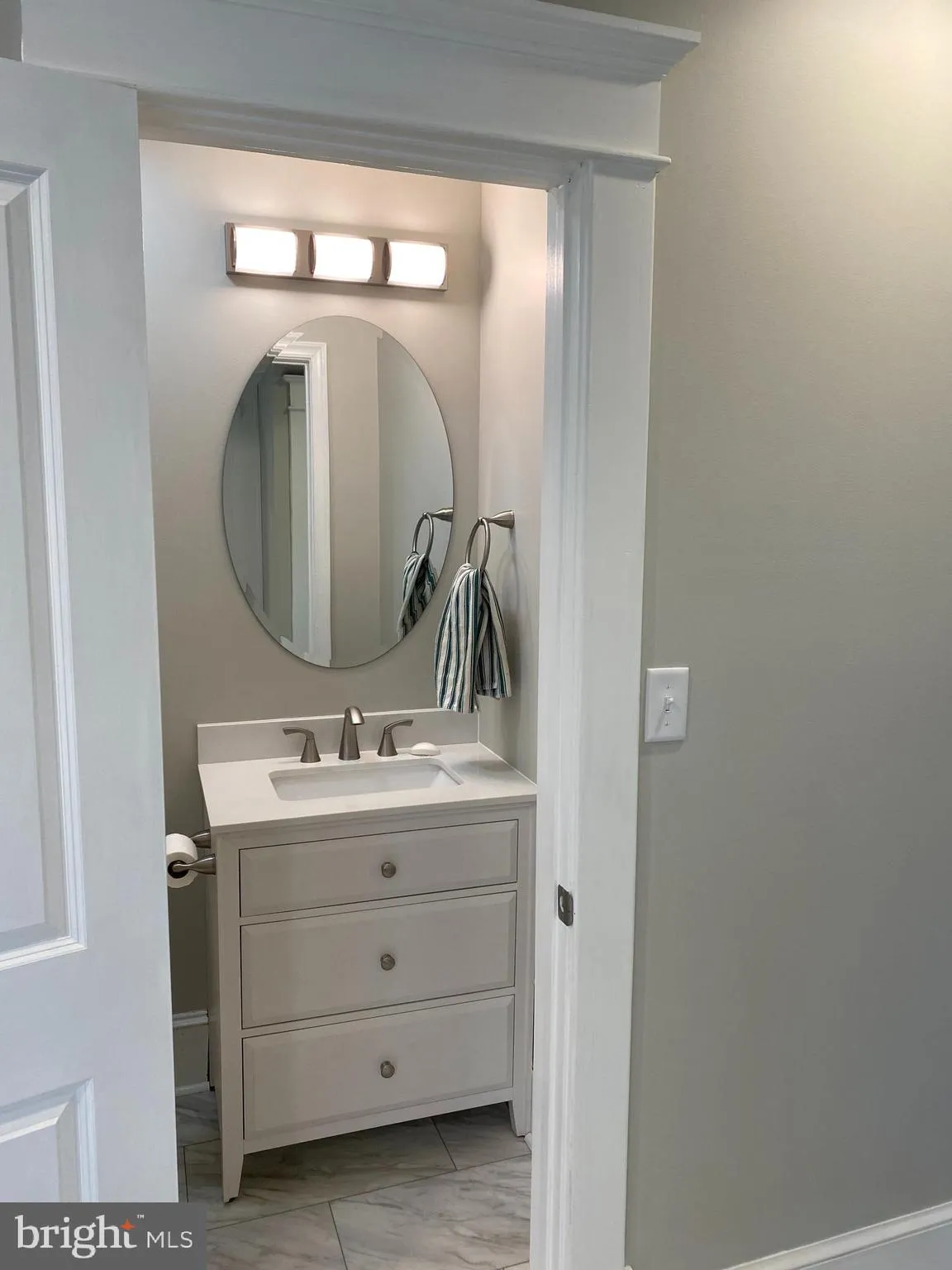 Winchester, Virginia 22601, United States, 4 Bedrooms Bedrooms, ,2 BathroomsBathrooms,Residential,Pending,23762