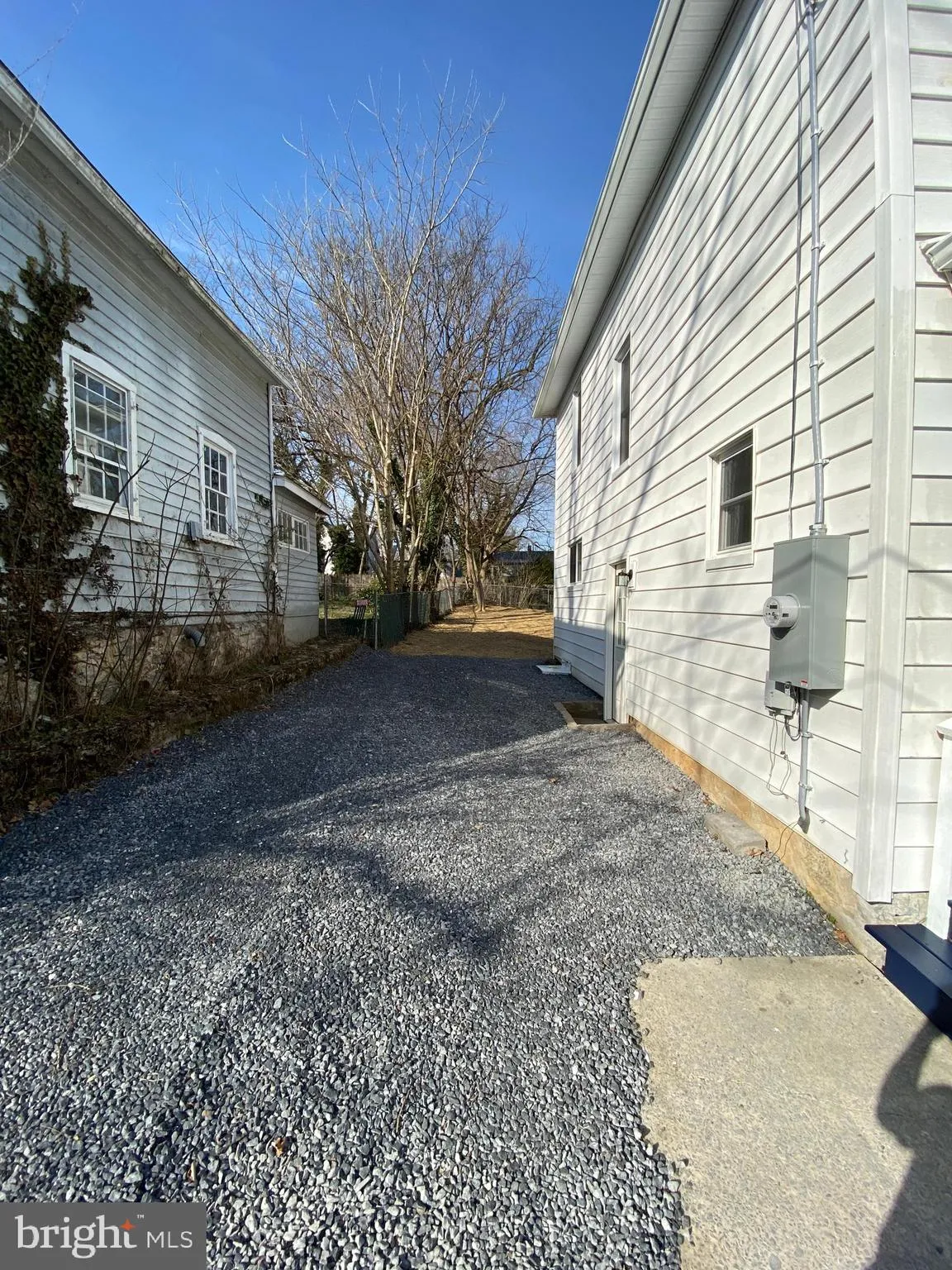 Winchester, Virginia 22601, United States, 4 Bedrooms Bedrooms, ,2 BathroomsBathrooms,Residential,Pending,23762