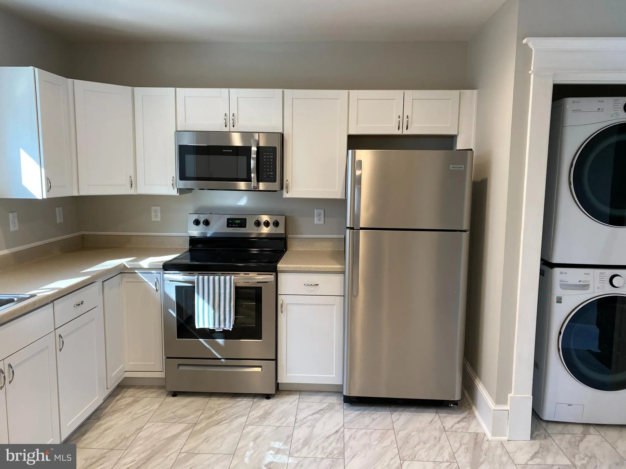 Winchester, Virginia 22601, United States, 4 Bedrooms Bedrooms, ,2 BathroomsBathrooms,Residential,Pending,23762