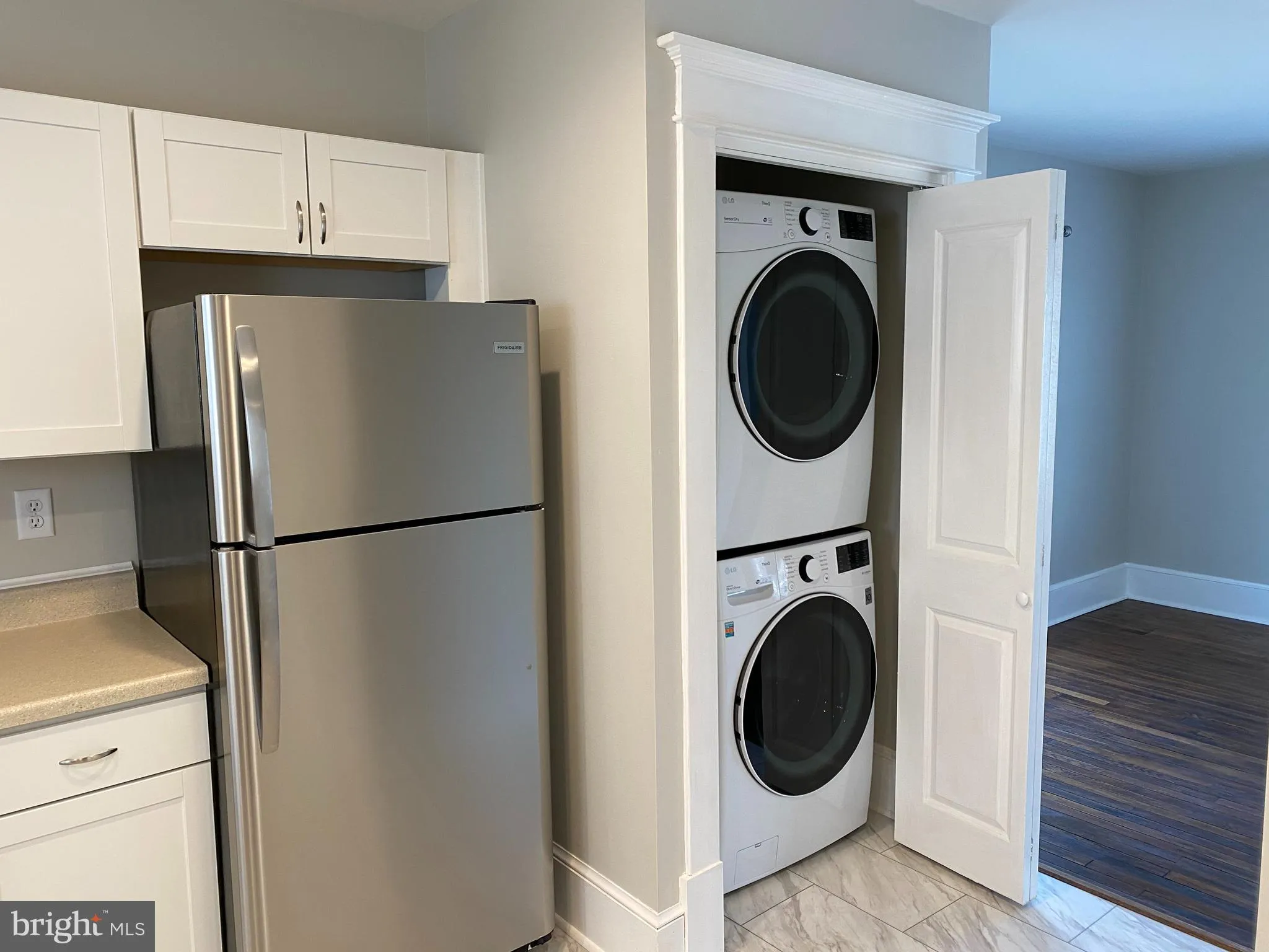 Winchester, Virginia 22601, United States, 4 Bedrooms Bedrooms, ,2 BathroomsBathrooms,Residential,Pending,23762