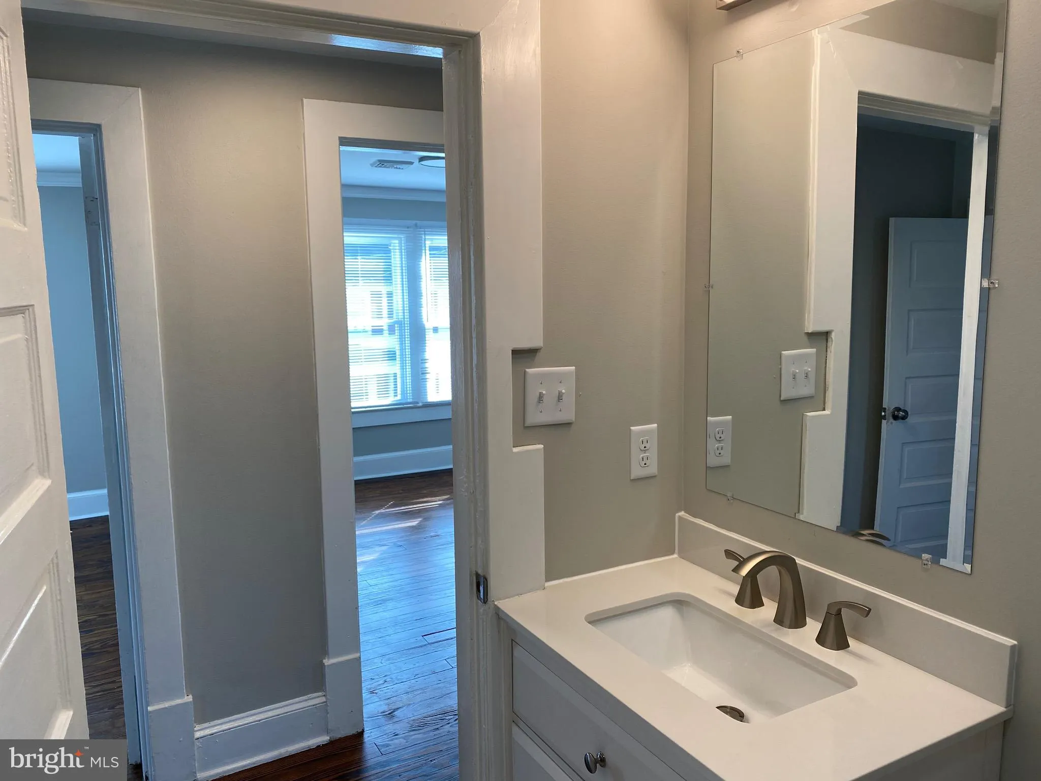 Winchester, Virginia 22601, United States, 4 Bedrooms Bedrooms, ,2 BathroomsBathrooms,Residential,Pending,23762