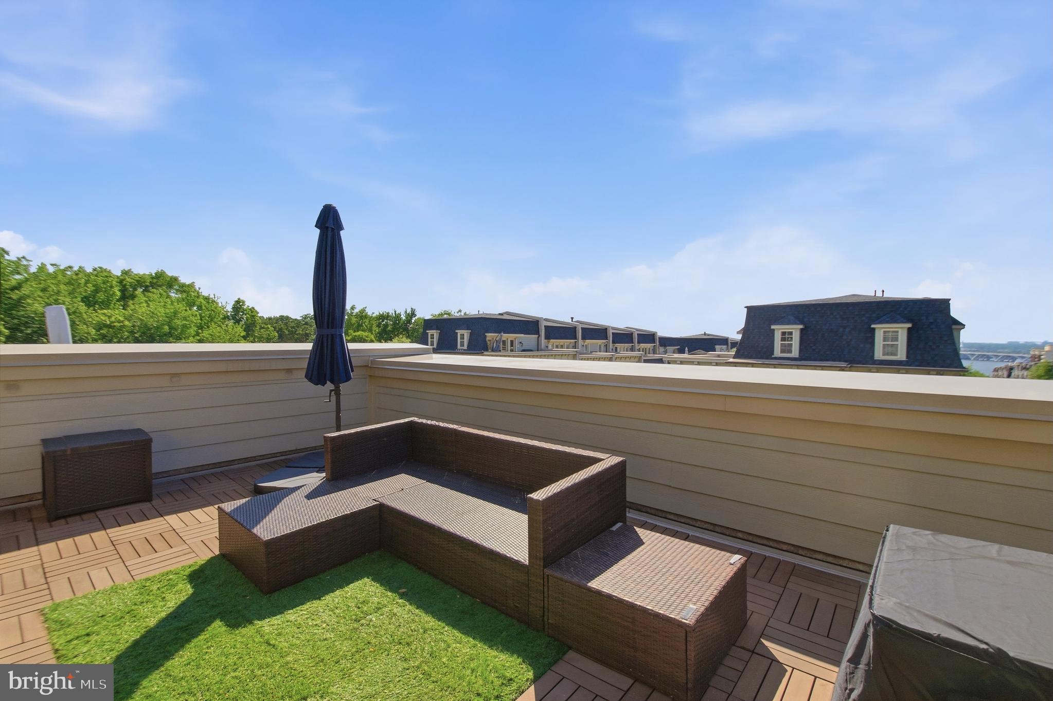 POTOMAC OVERLOOK AT NATIONAL HARBOR - Residential