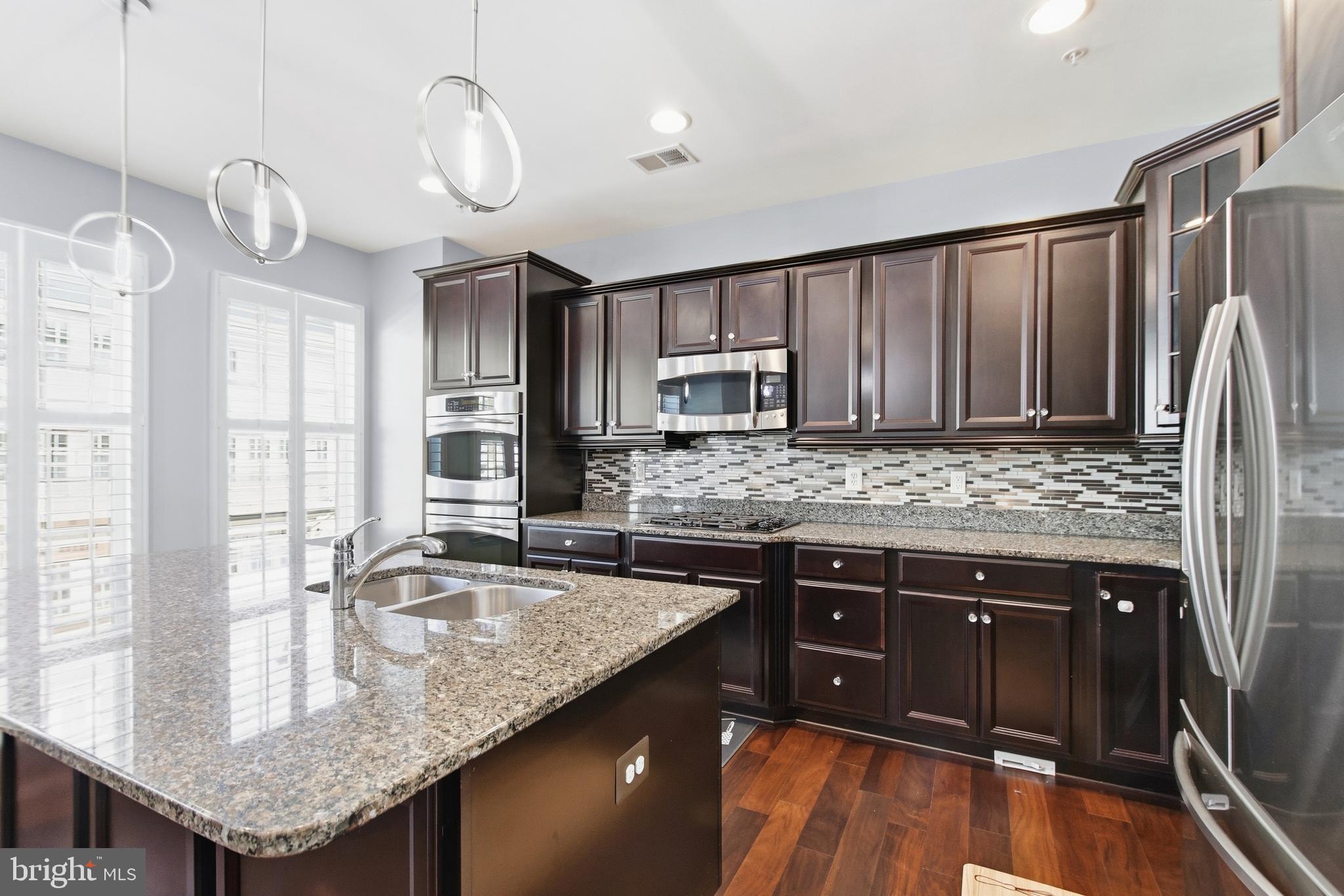 POTOMAC OVERLOOK AT NATIONAL HARBOR - Residential