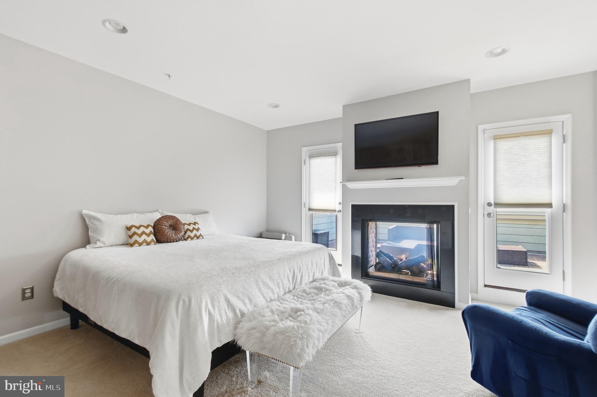 POTOMAC OVERLOOK AT NATIONAL HARBOR - Residential