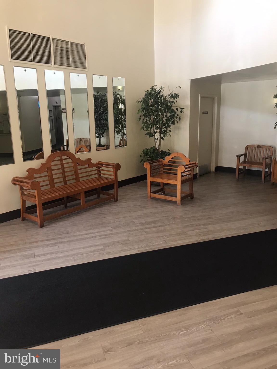 PINEWAY TOWERS - Residential Lease