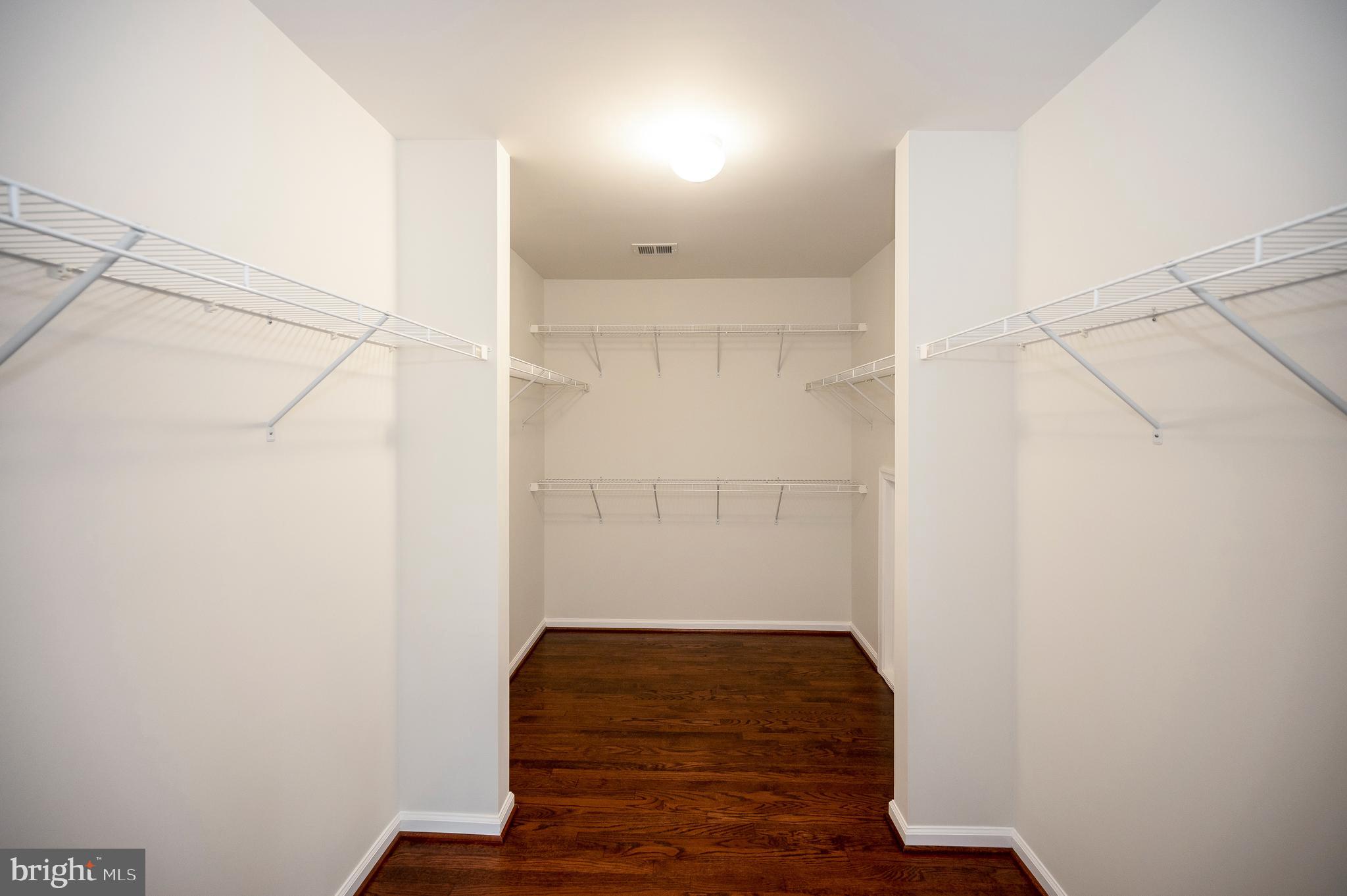 PORT POTOMAC - Residential