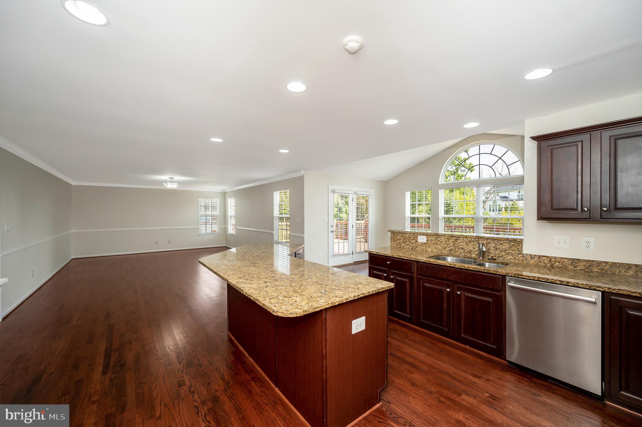 PORT POTOMAC - Residential