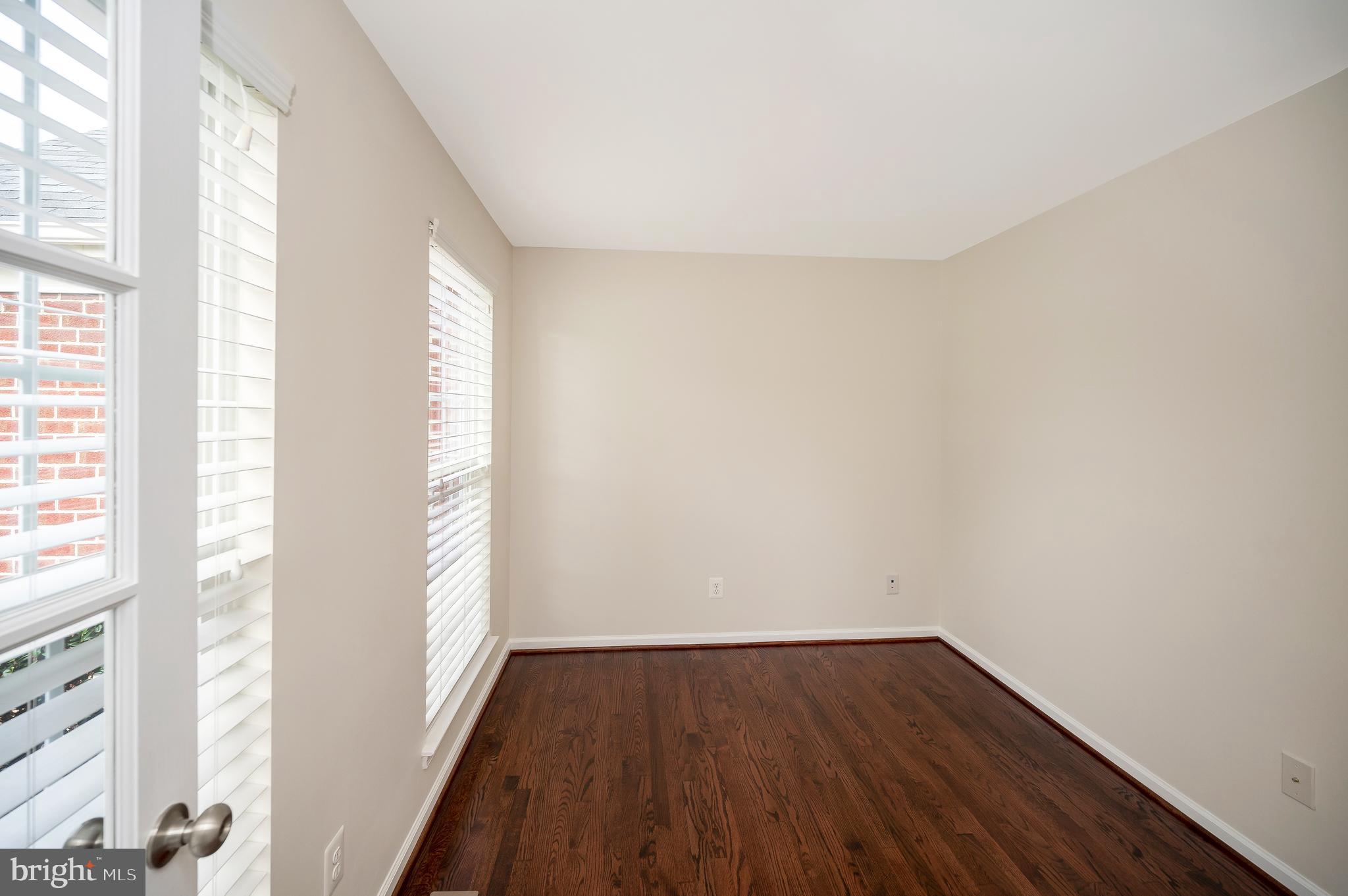 PORT POTOMAC - Residential