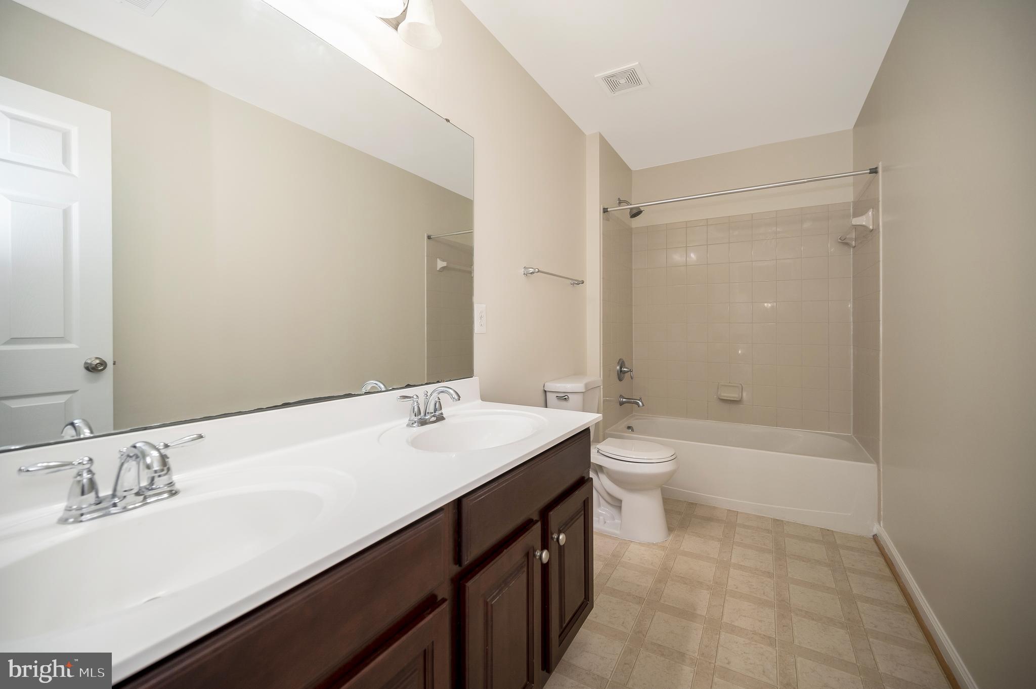 PORT POTOMAC - Residential