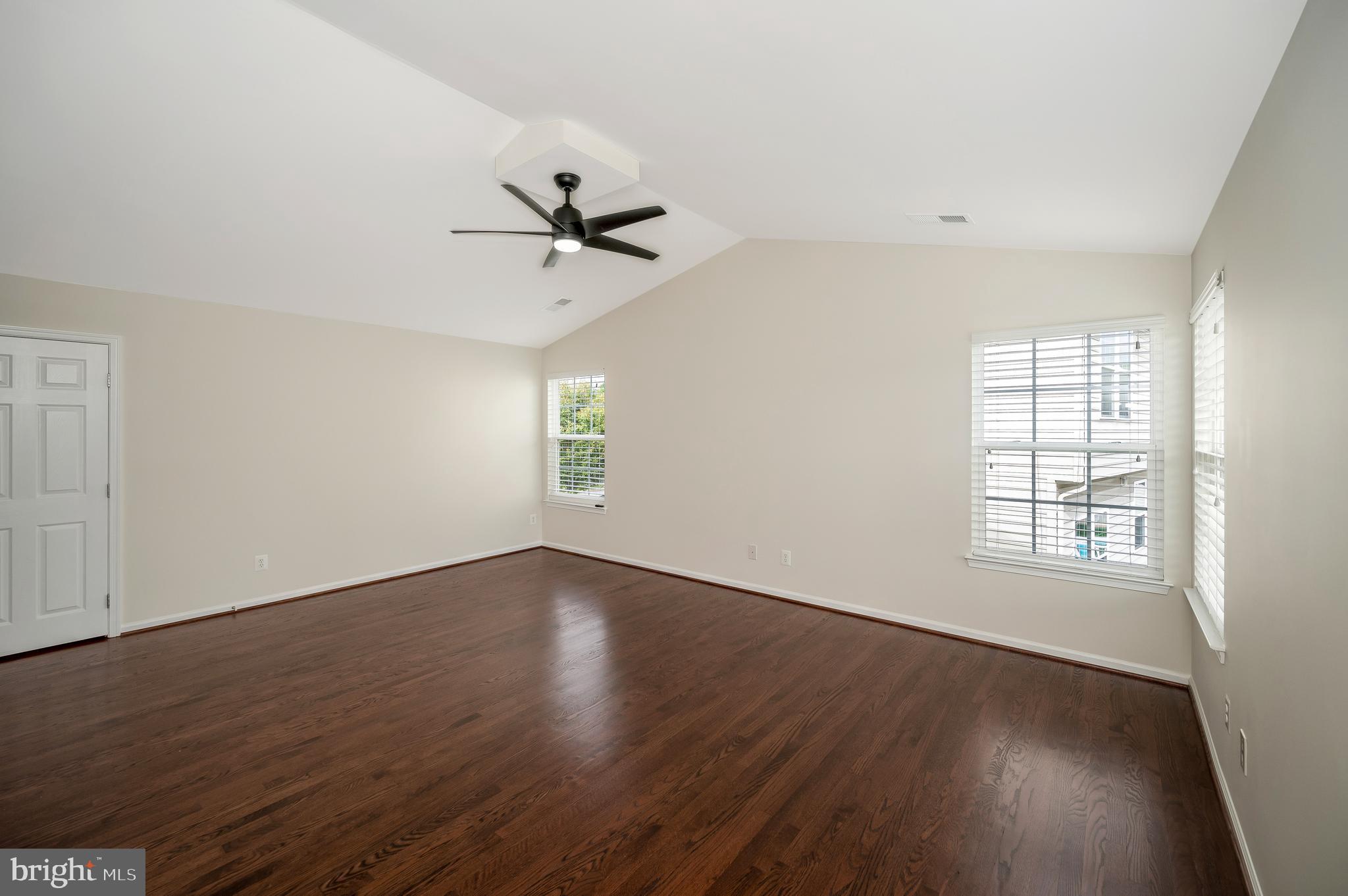 PORT POTOMAC - Residential