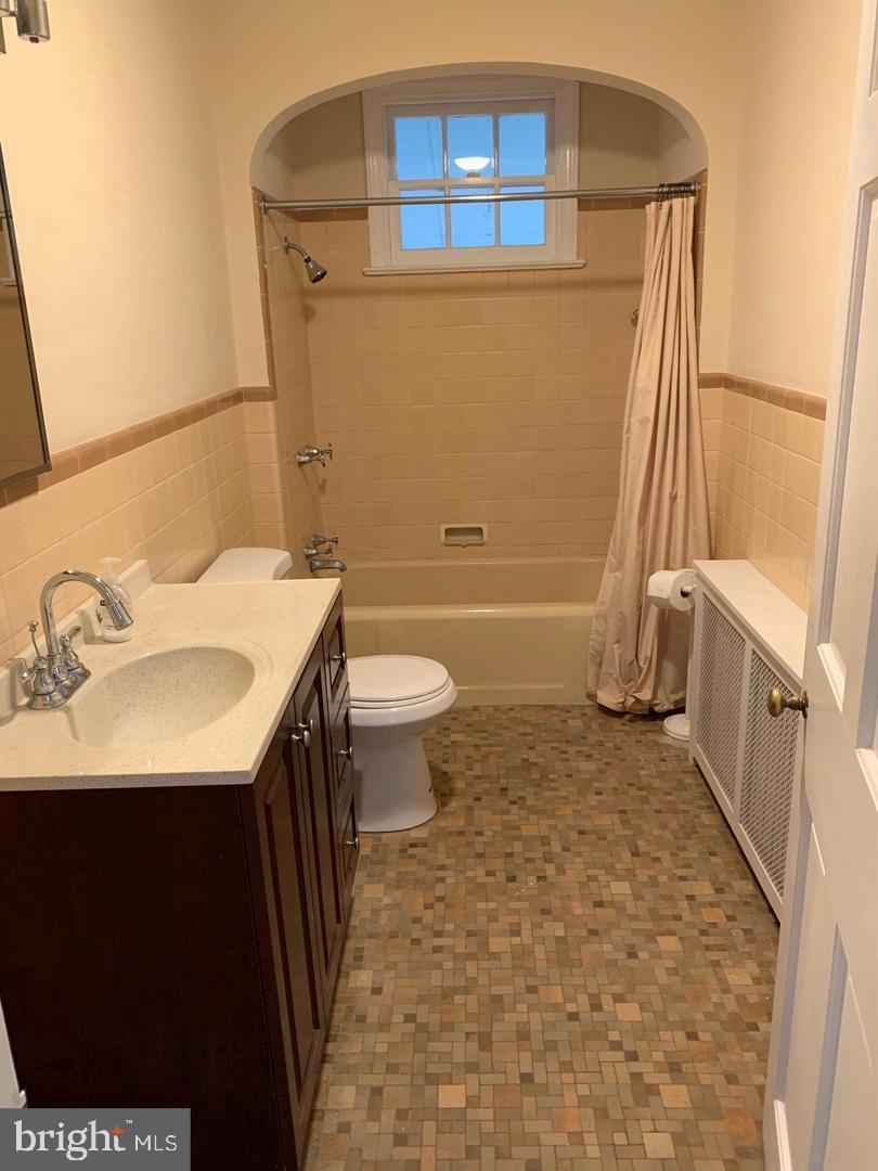 DOYLESTOWN BORO - Residential Lease