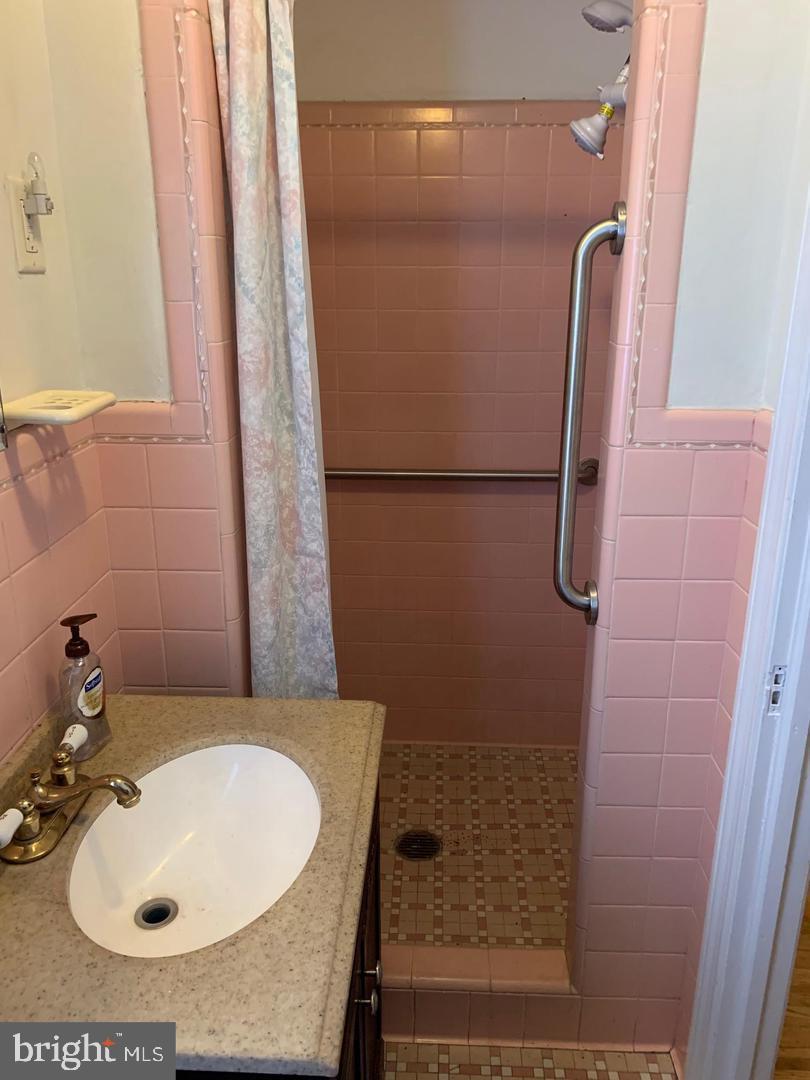 DOYLESTOWN BORO - Residential Lease