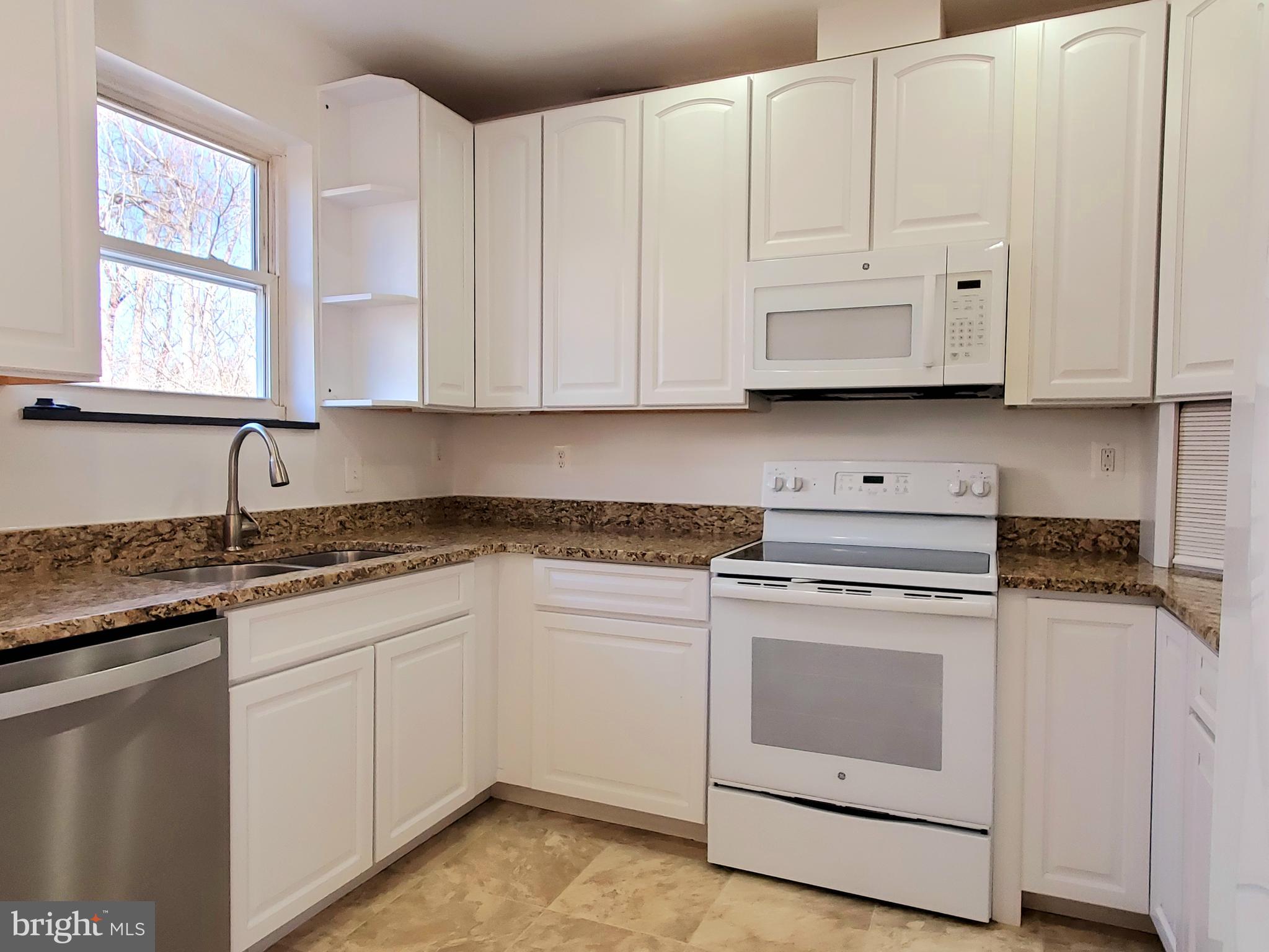 CONGRESSIONAL FOREST - Residential Lease