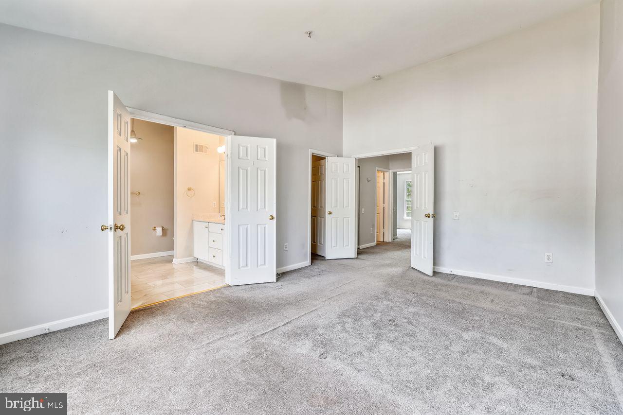 LONGMEAD - Residential Lease