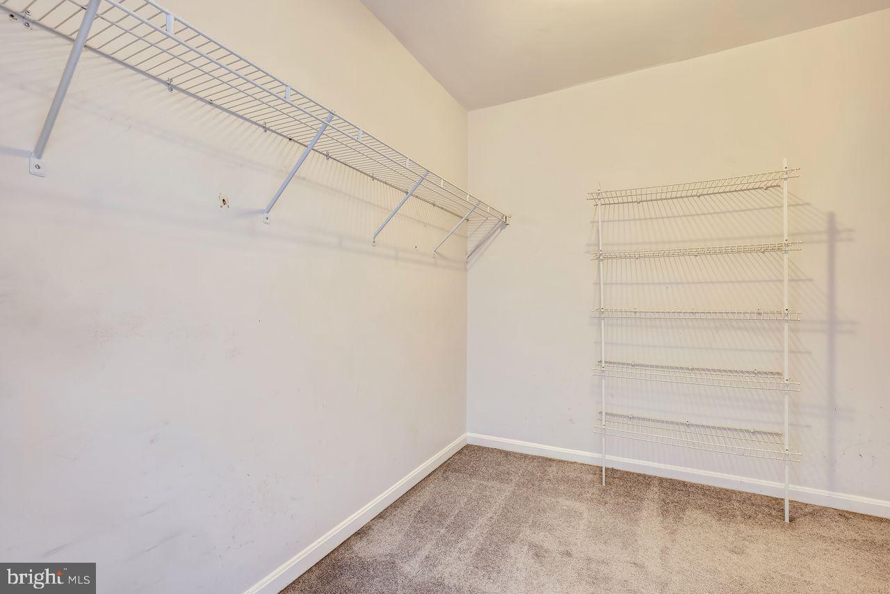 LONGMEAD - Residential Lease