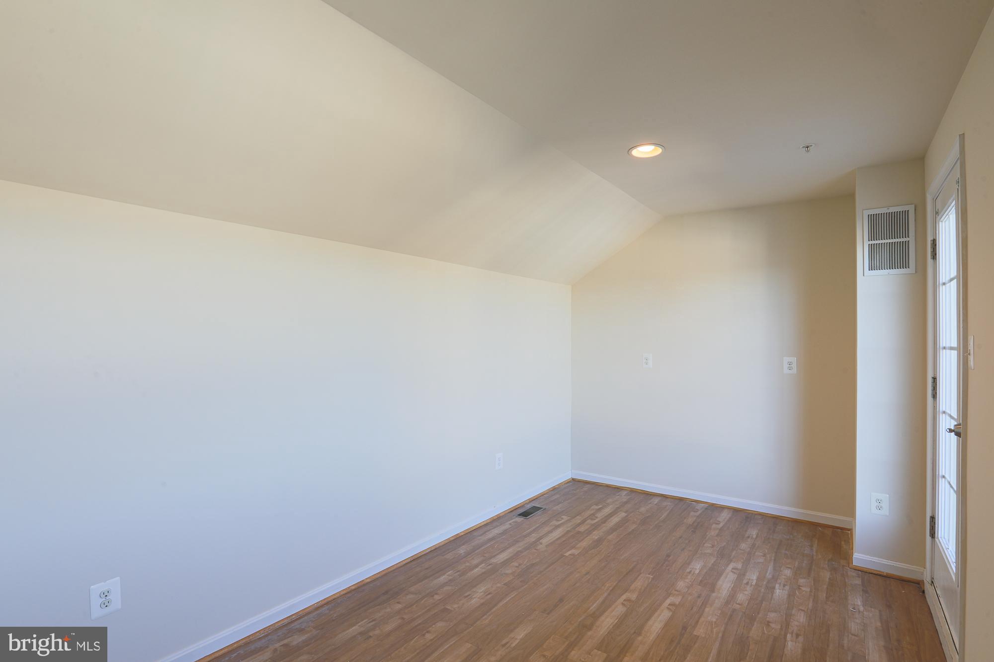 BEAR CREEK - Residential