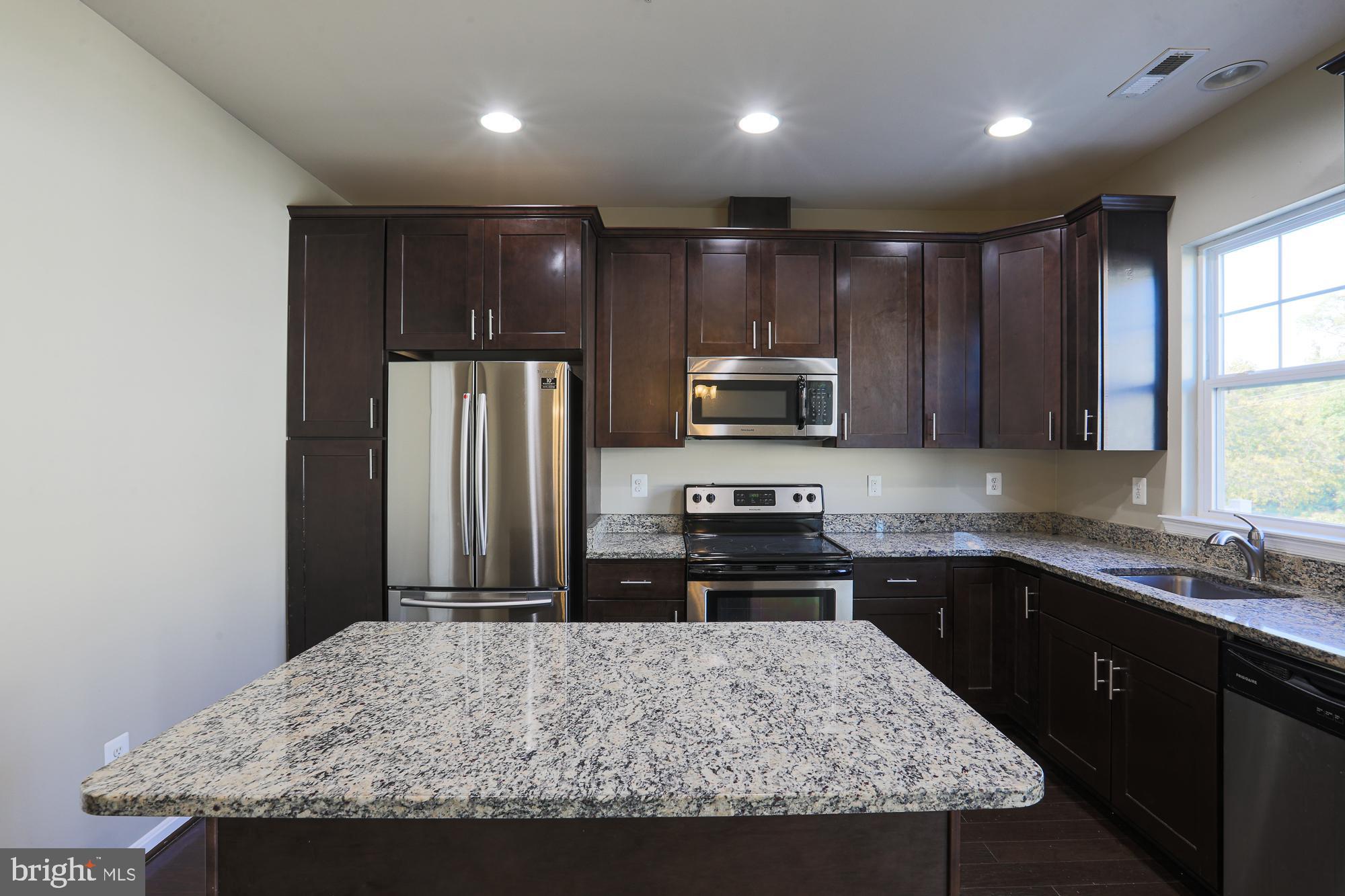 BEAR CREEK - Residential