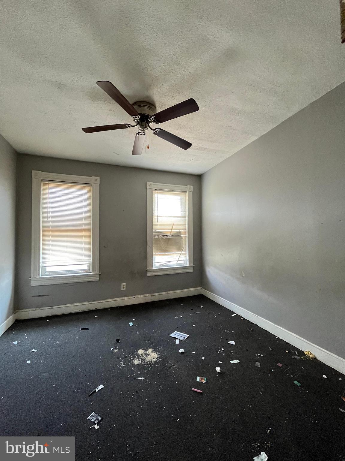 ELWOOD PARK - Residential