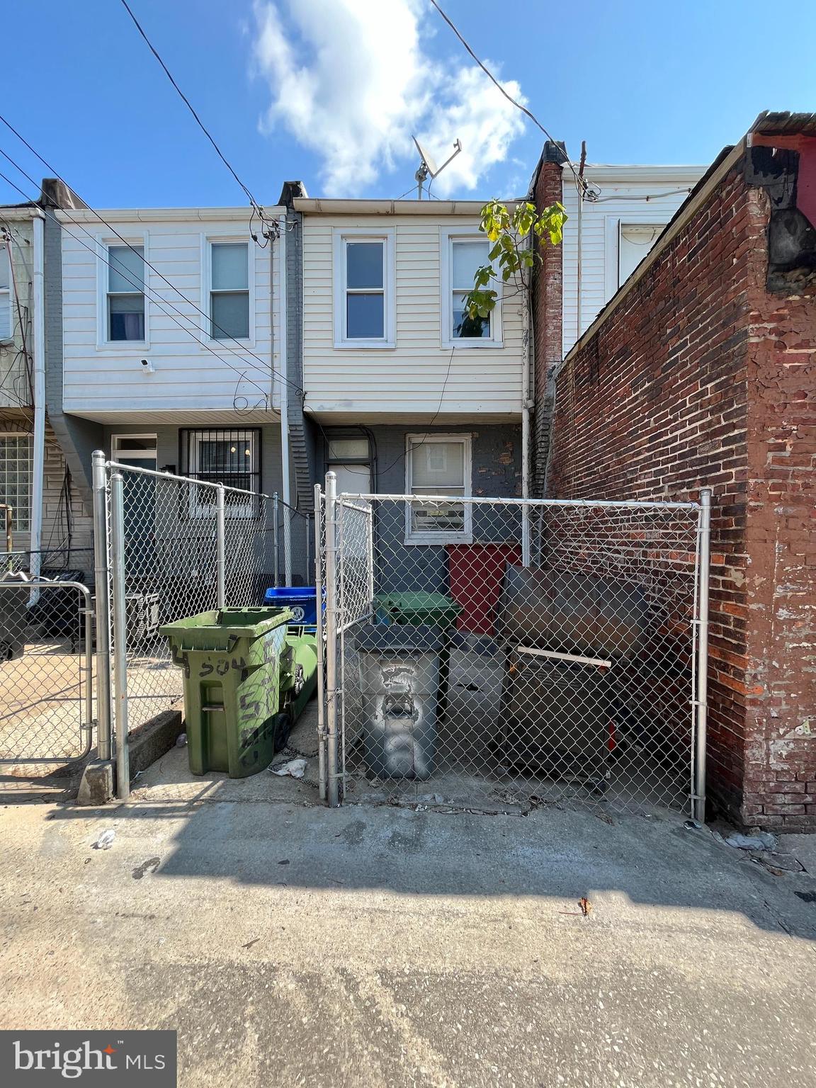 ELWOOD PARK - Residential