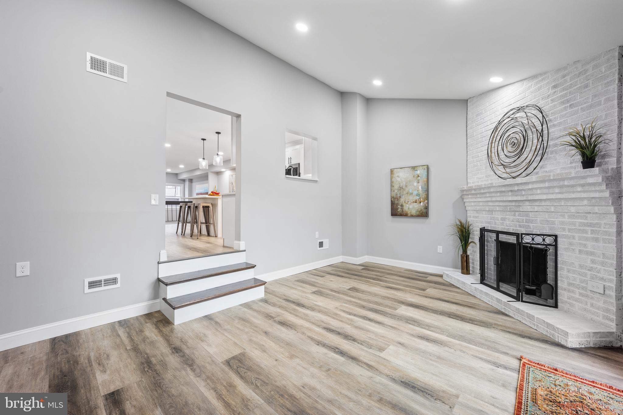 JUDSON MDWS - Residential