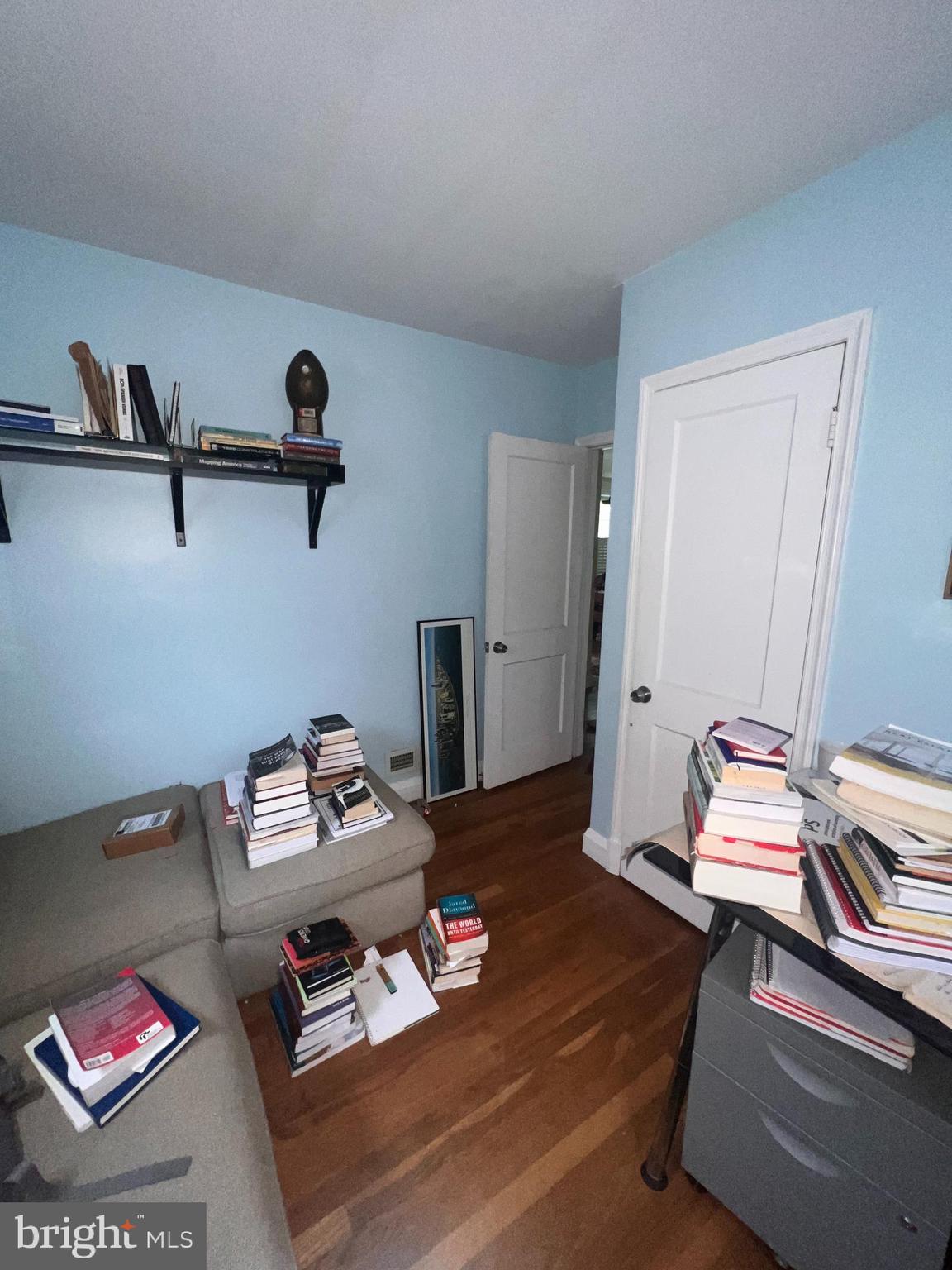 KNOLLBROOK - Residential