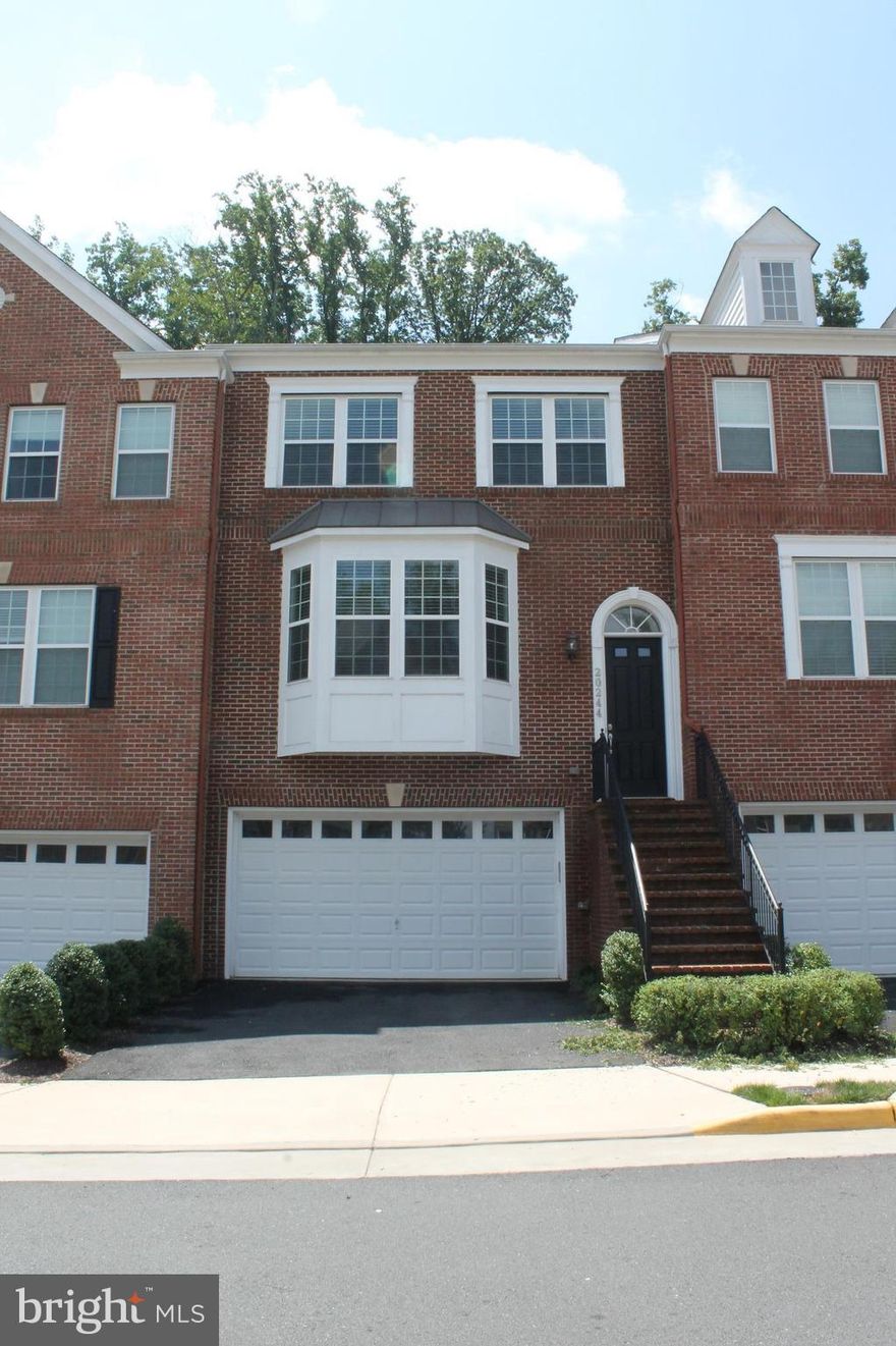 BEAUTIFUL HOME WITH MANY UPGARDS* OPEN FLOOR, GOURMET KITCHEN W/GRANITE TOPS, WALL OVENS, FRAMELESS GLASS SHOWER & SOAKING TUB * HARDWOOD THROUGHOUT THE HOUSE, 2 CAR GARAGE * 9FT CEILINGS * WALK IN CLOSET * UPPER LEVEL LAUNDRY ROOM * LRG DECK BACKS TO WOODS * FULL BATH IN BASEMENT * WALK OUT LEVEL * ACCESS TO POOL/FITNESS CENTER/TENNIS COURTS * INCLUDES LANDSCAPING AND MUCH MORE!